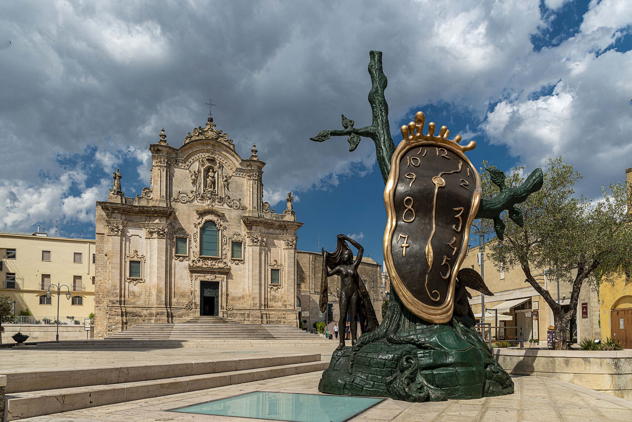 l'orologio liquefatto di Salvator Dalì