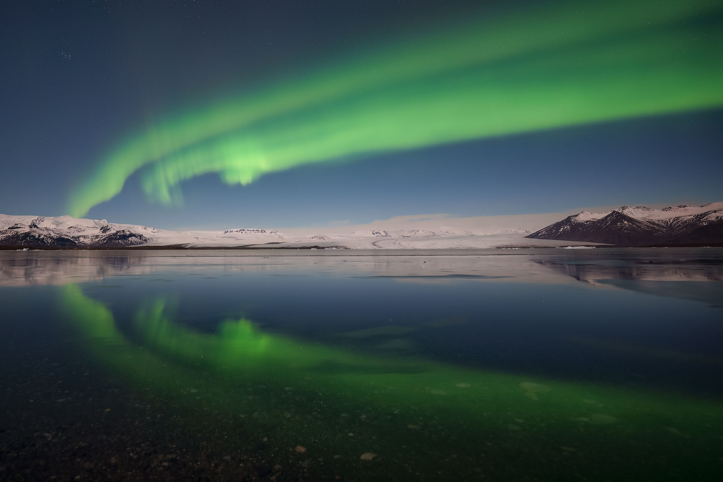 Aurora reflection