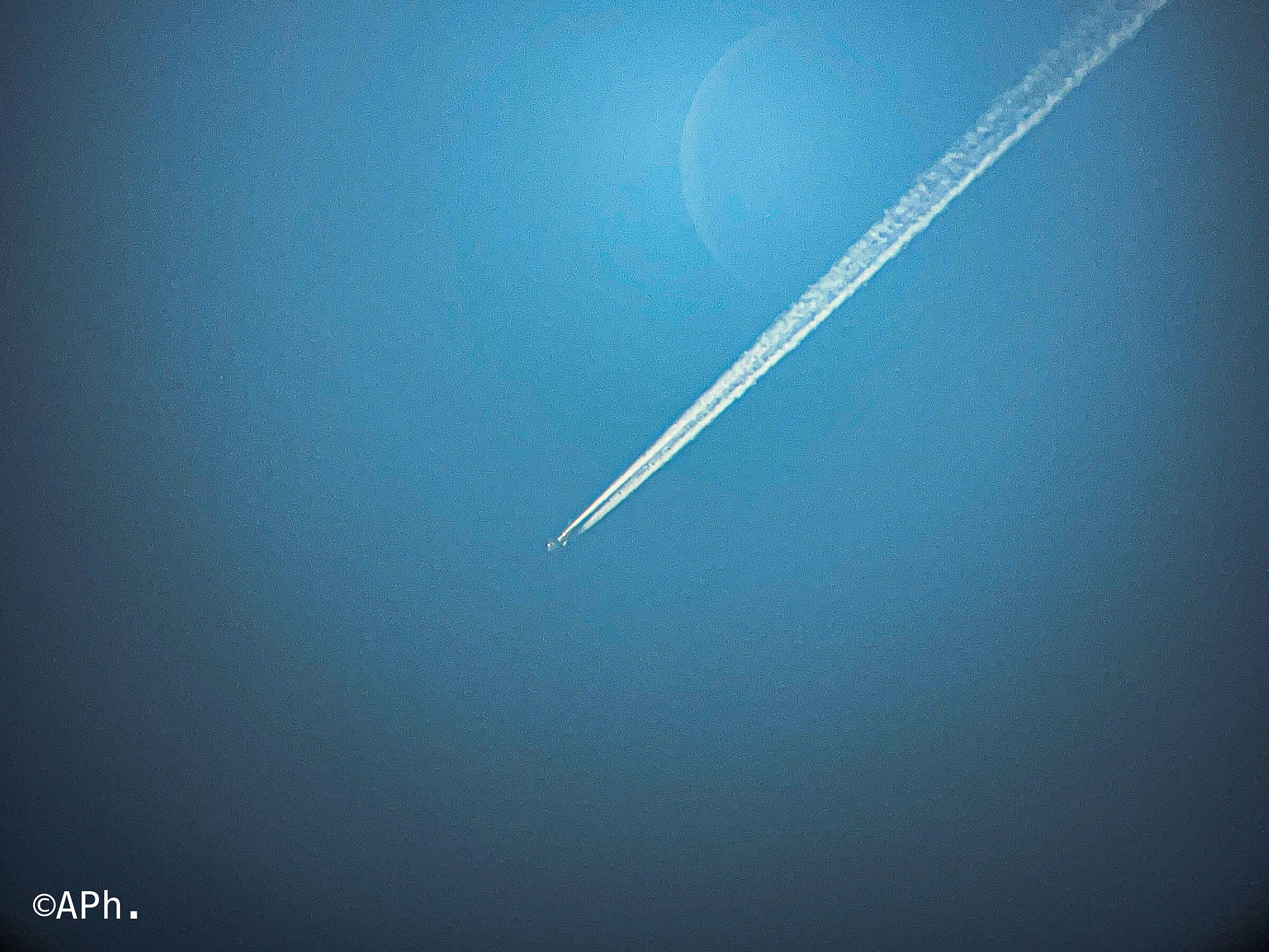 Aereo nella luna! 16x50 Nikon.