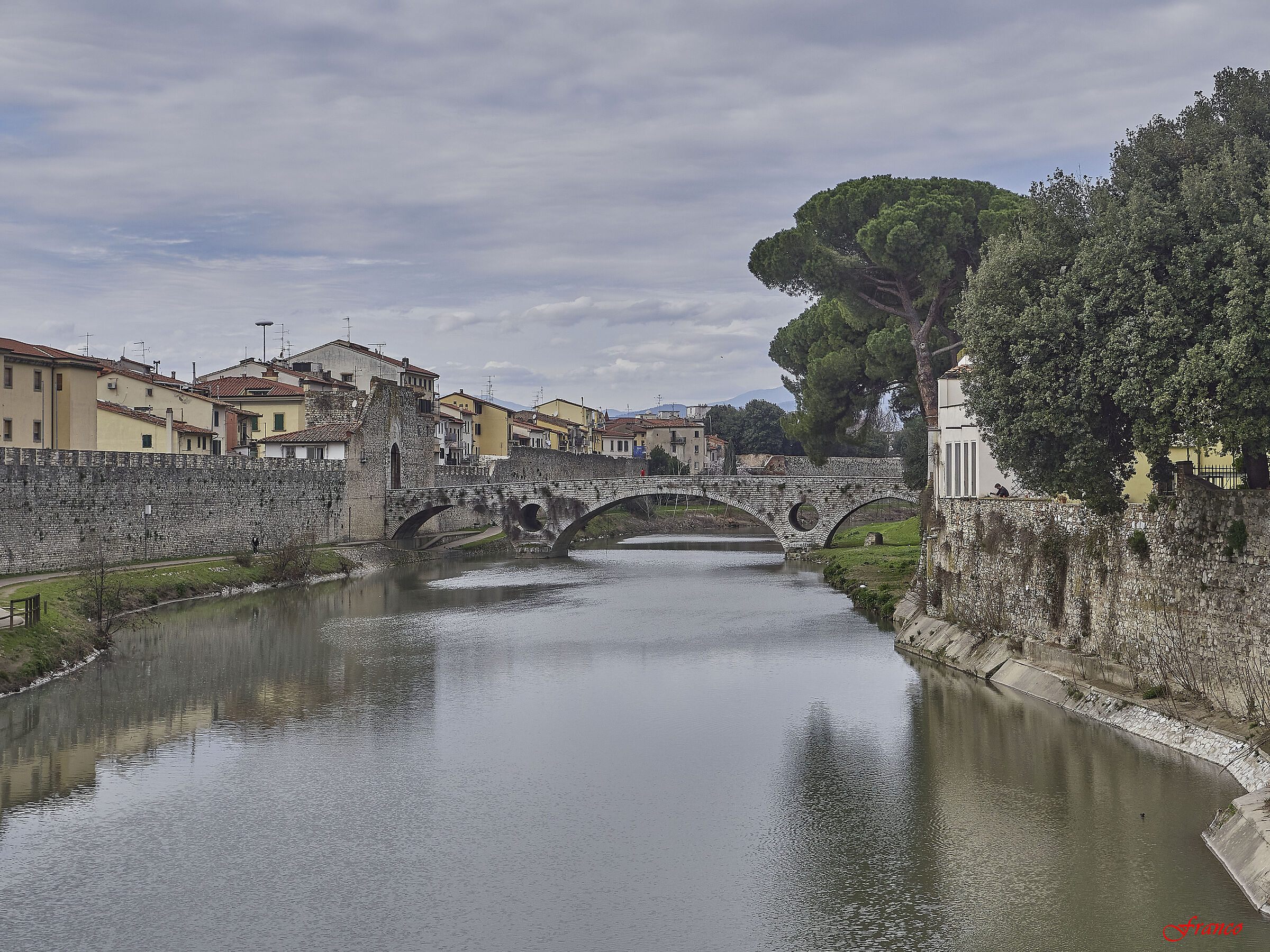 Il Ponte al Mercatale ed il Fiume Bisenzio