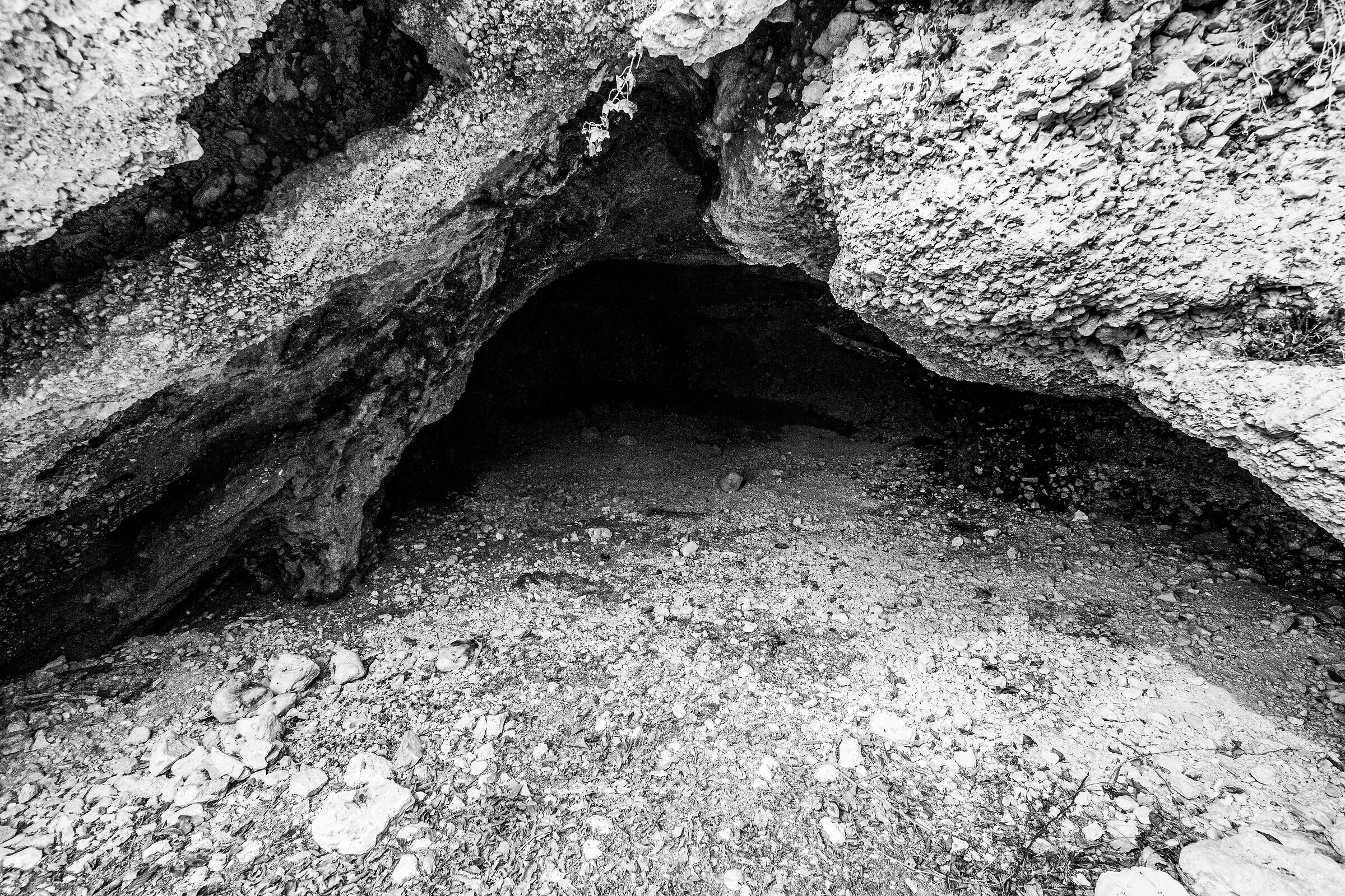 La grotta del disertore