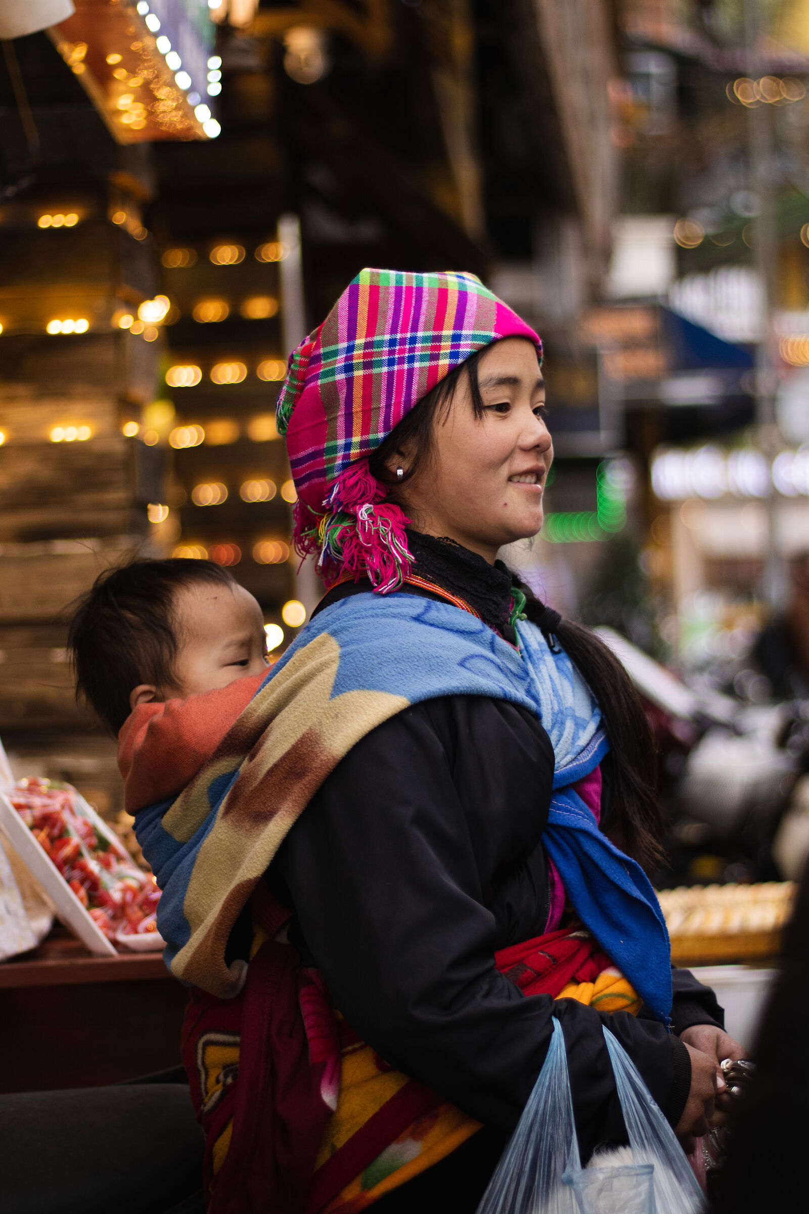 Giovani venditori a Sapa