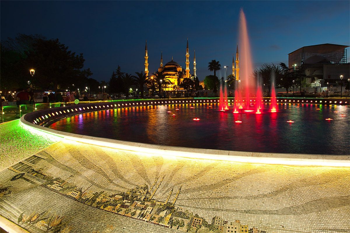 Un Classico a luci rosse..