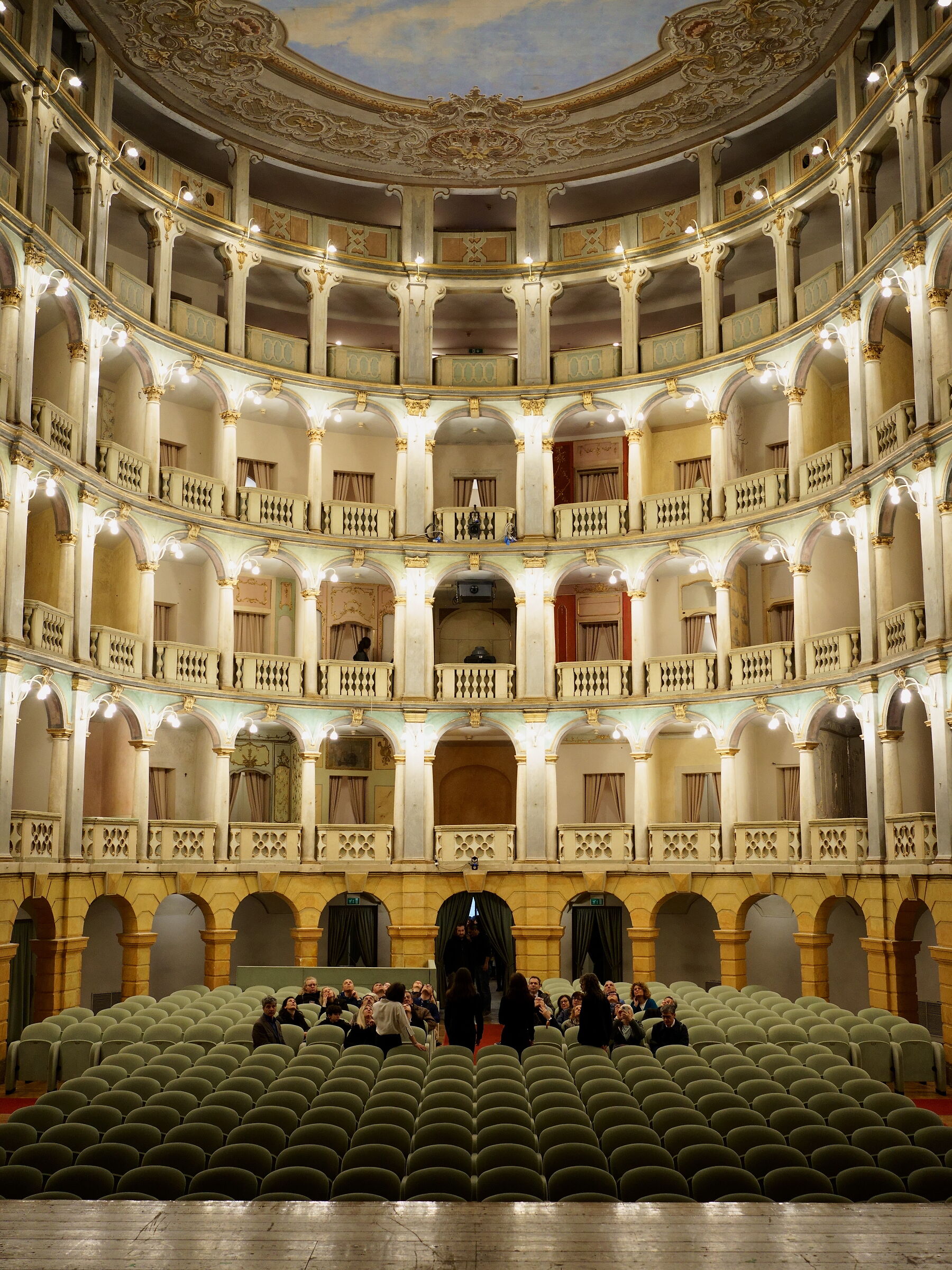 Teatro Fraschini 1
