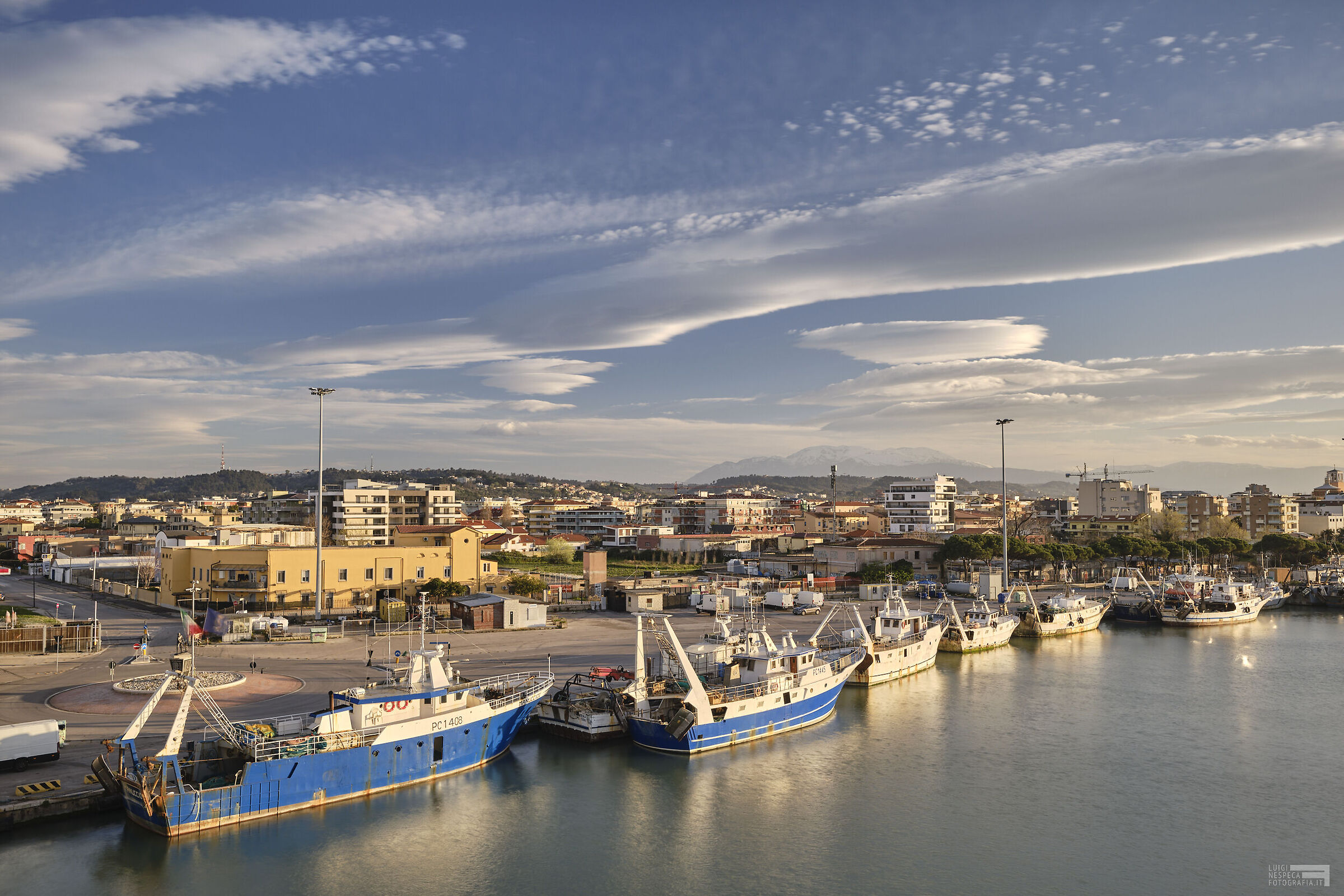 Porto di Pescara al Tramonto