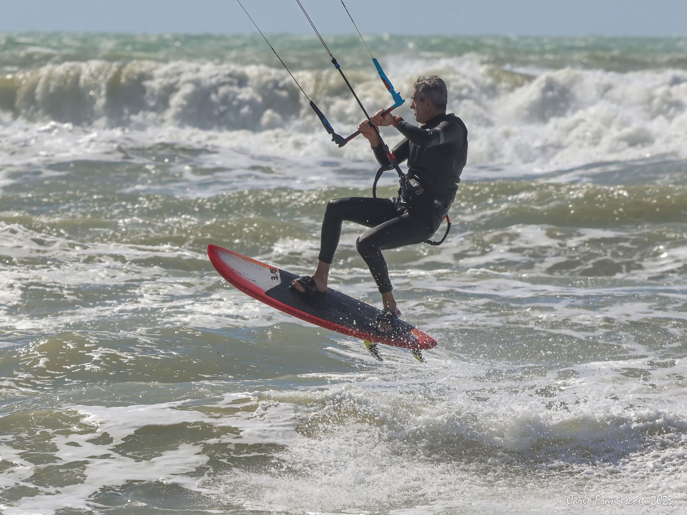 Kite surfing in Viareggio