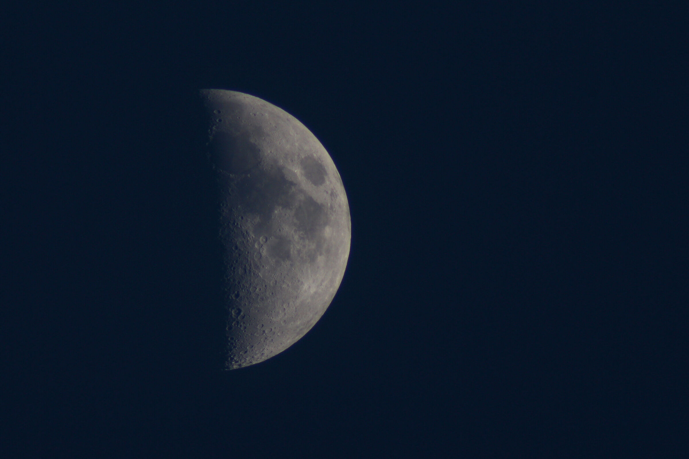 Luna 28 marzo 2023 - jintu 420-800 f 8.3-16