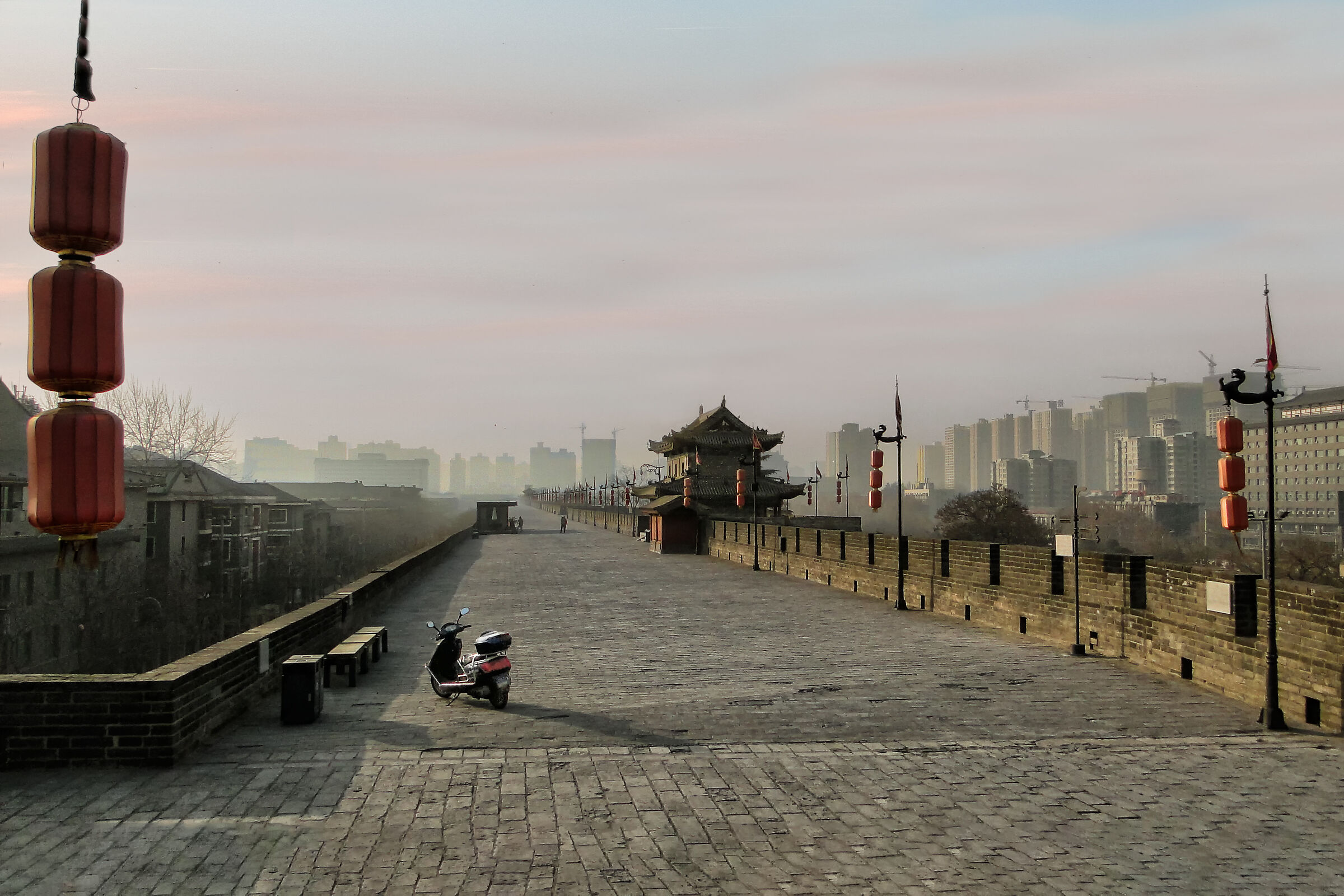 Sulle vecchie mura di Xian