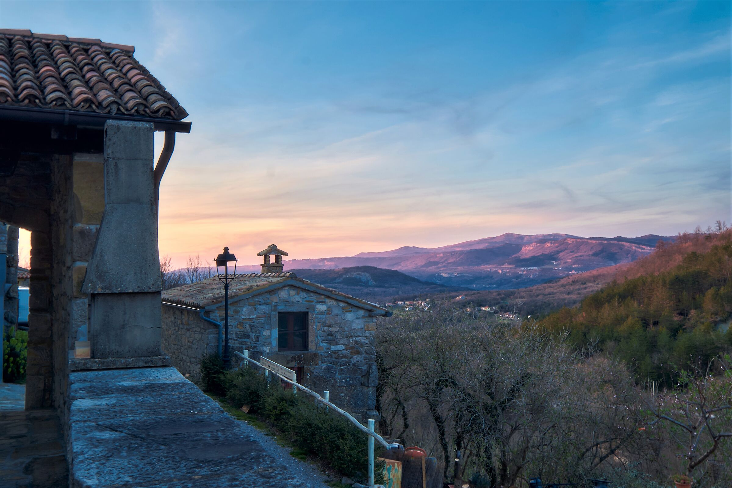 Tramonto a Hum, Istria