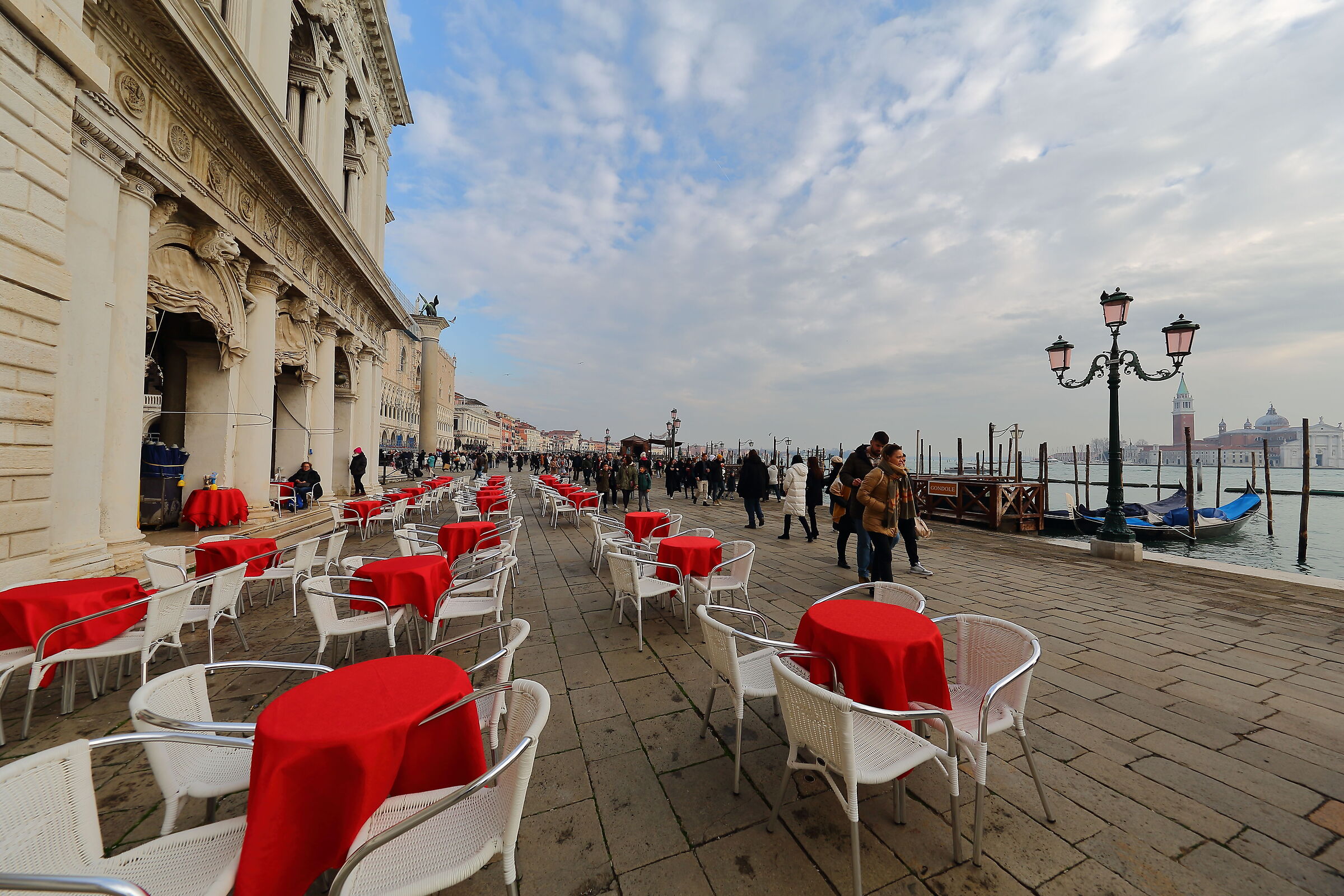 Locali a ridosso di piazza S. Marco
