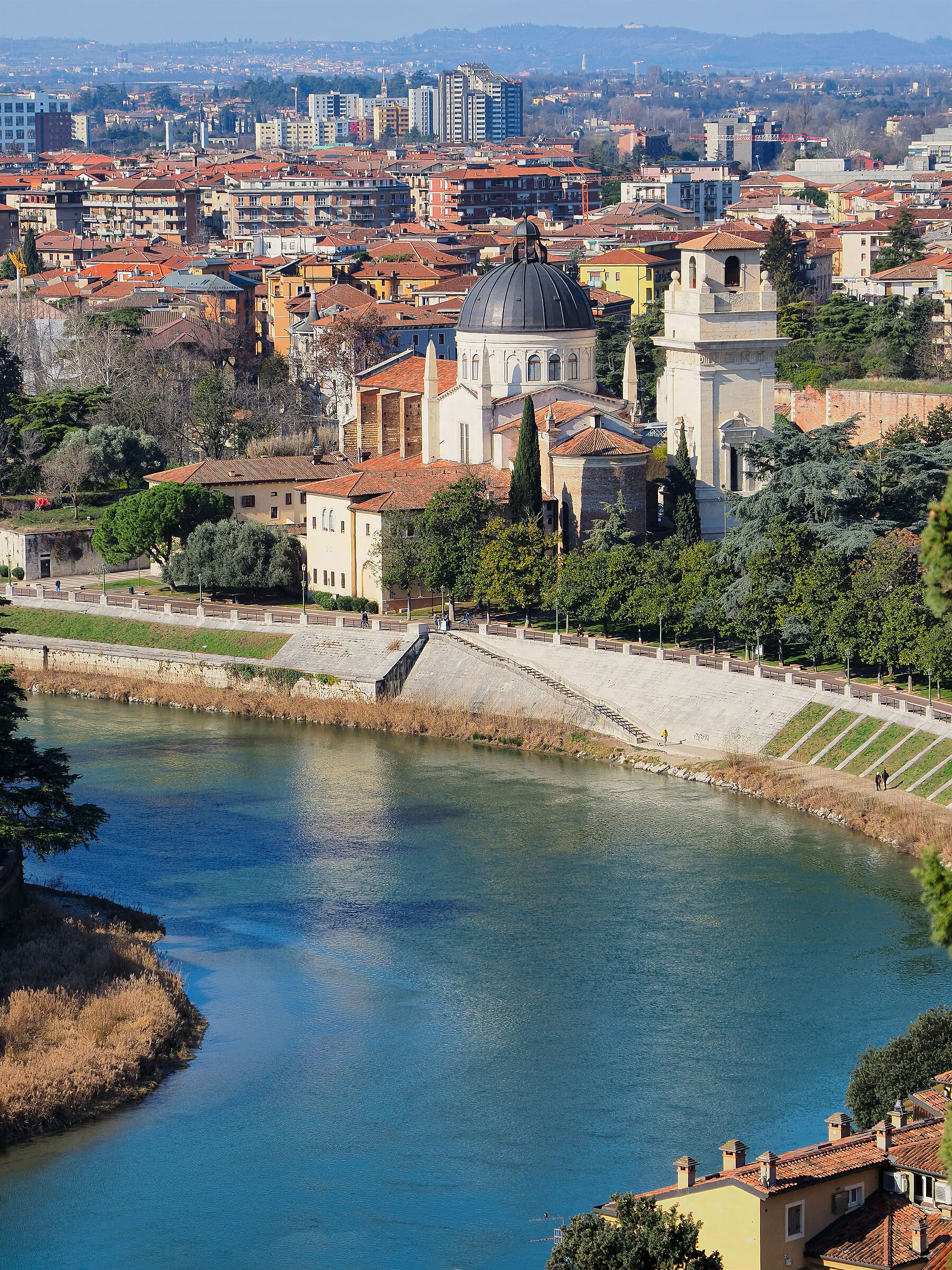 Verona - S.Giorgio in Braida e l'ansa dell'Adige