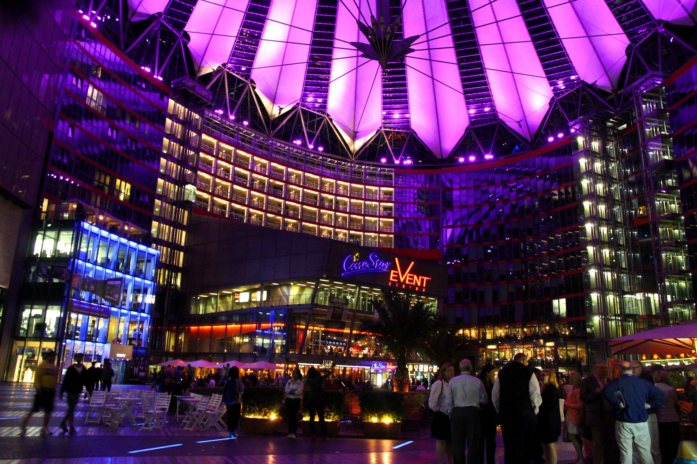 Sony center