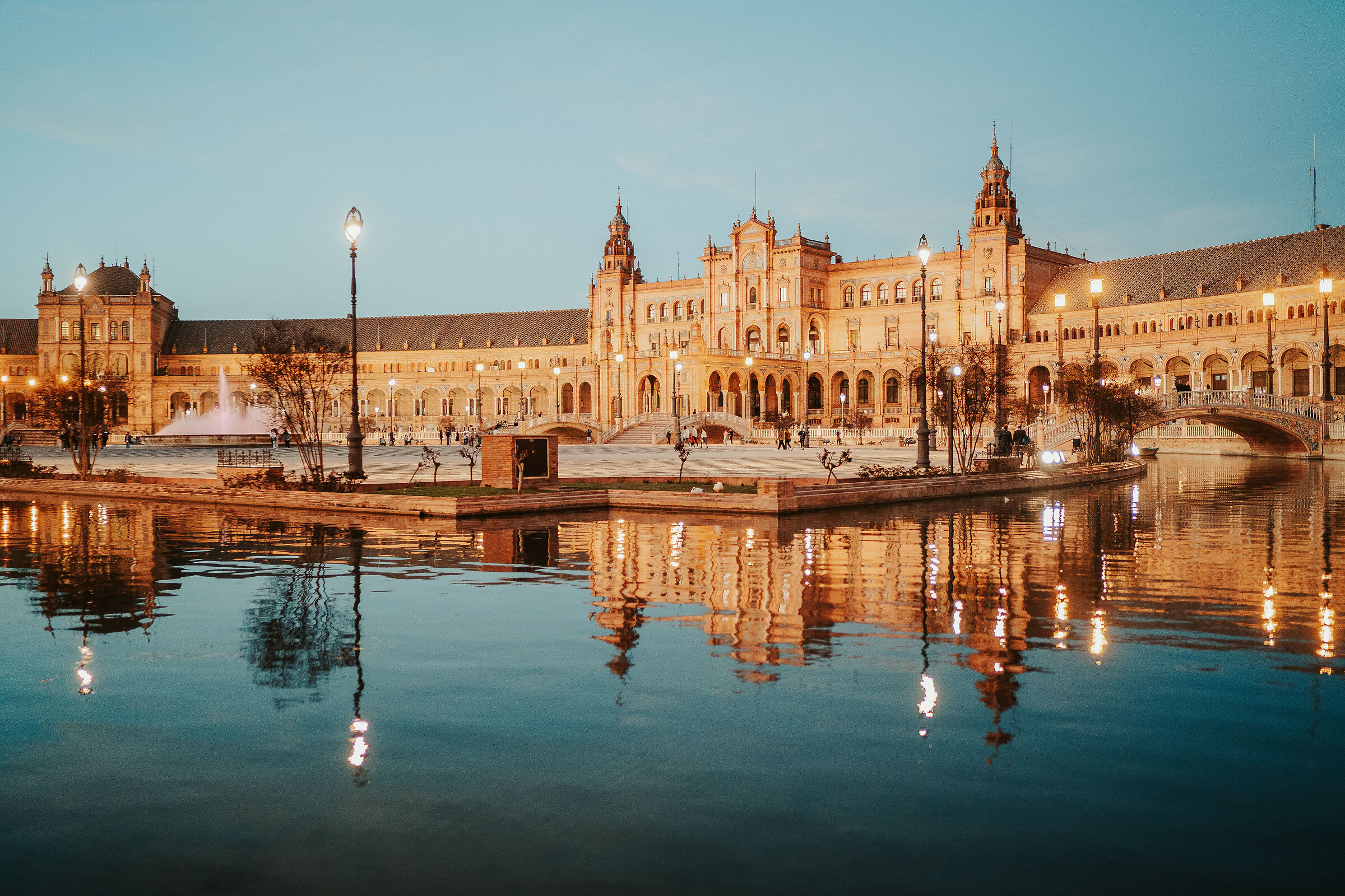 siviglia piazza di spagna