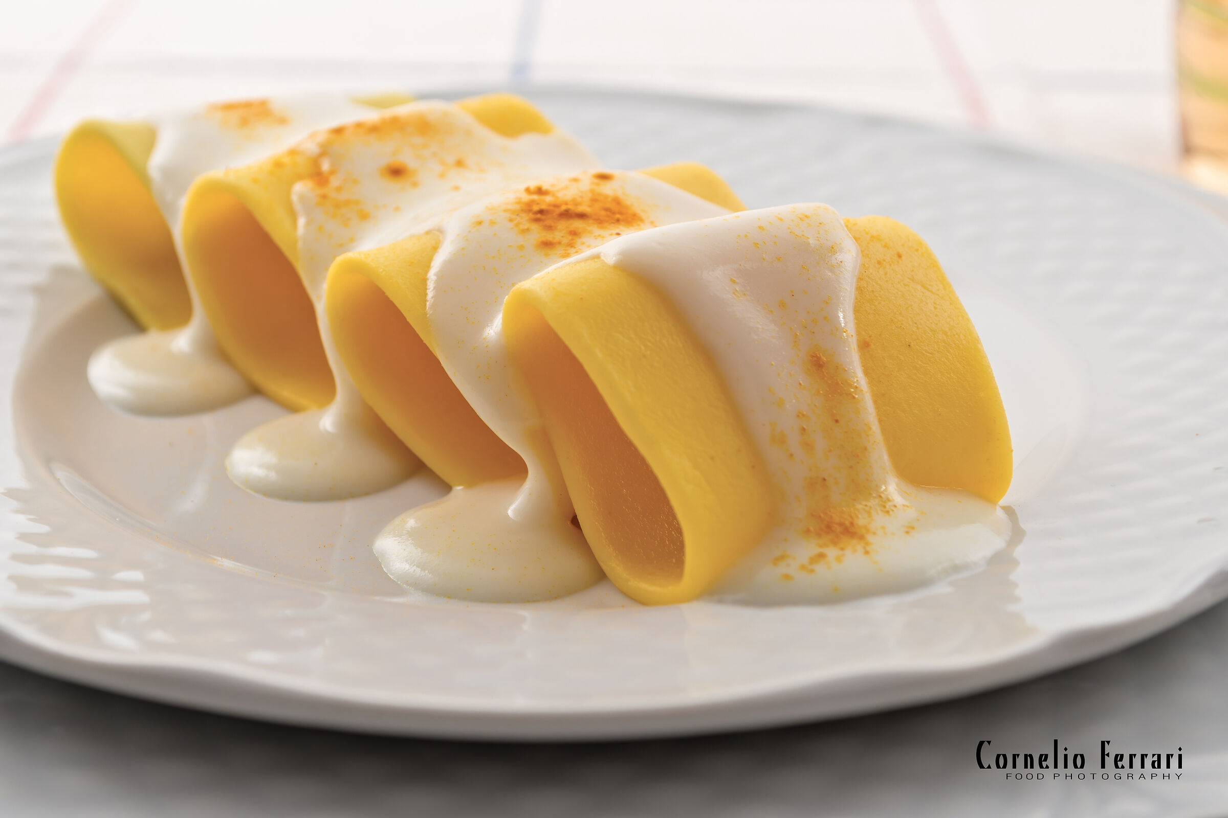 pasta paccheri besciamella e curcuma