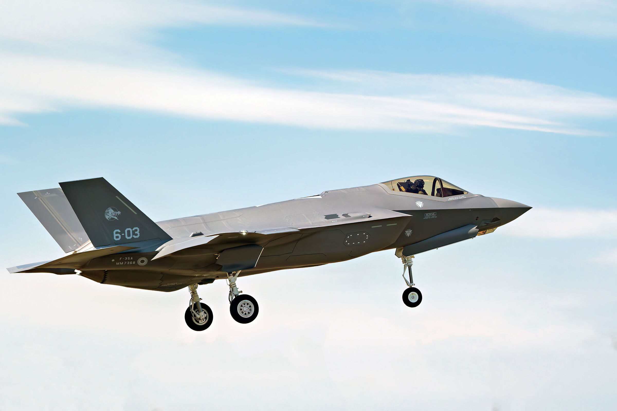 F35