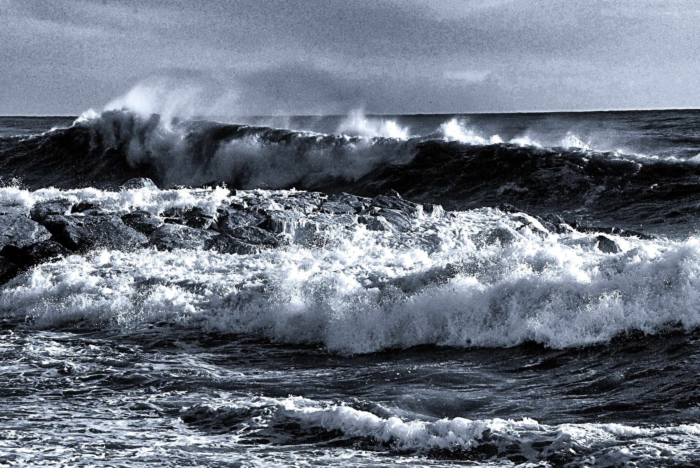 summer the sea