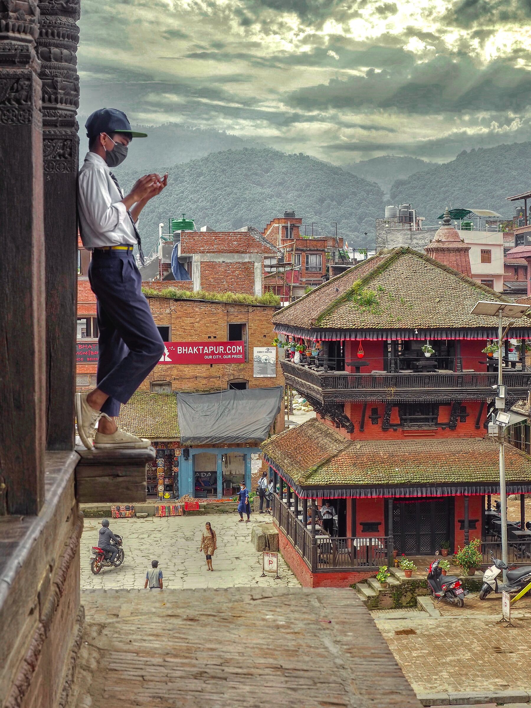 Messages in precarious balance