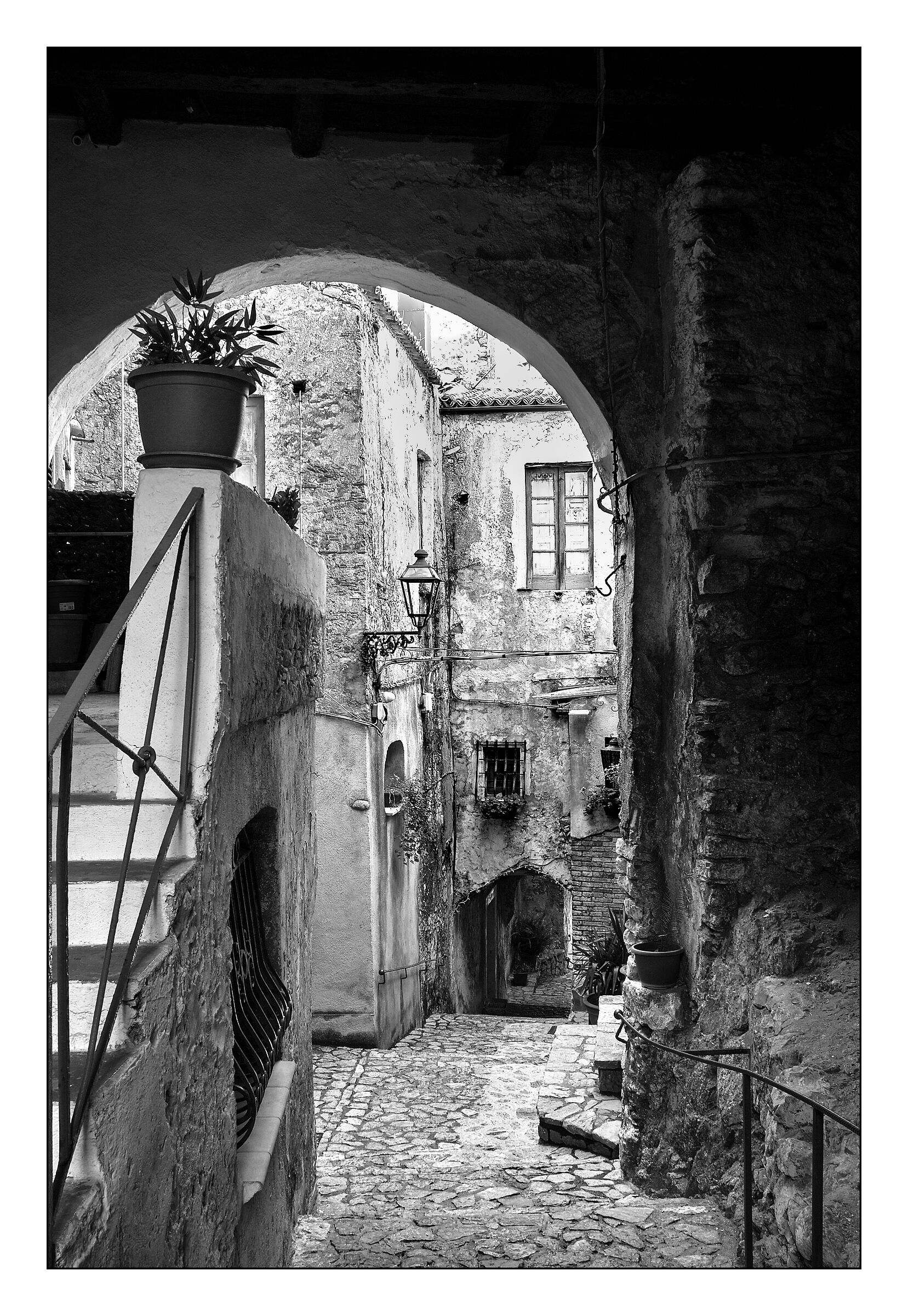 Scalea alley to the church of S.Nicola