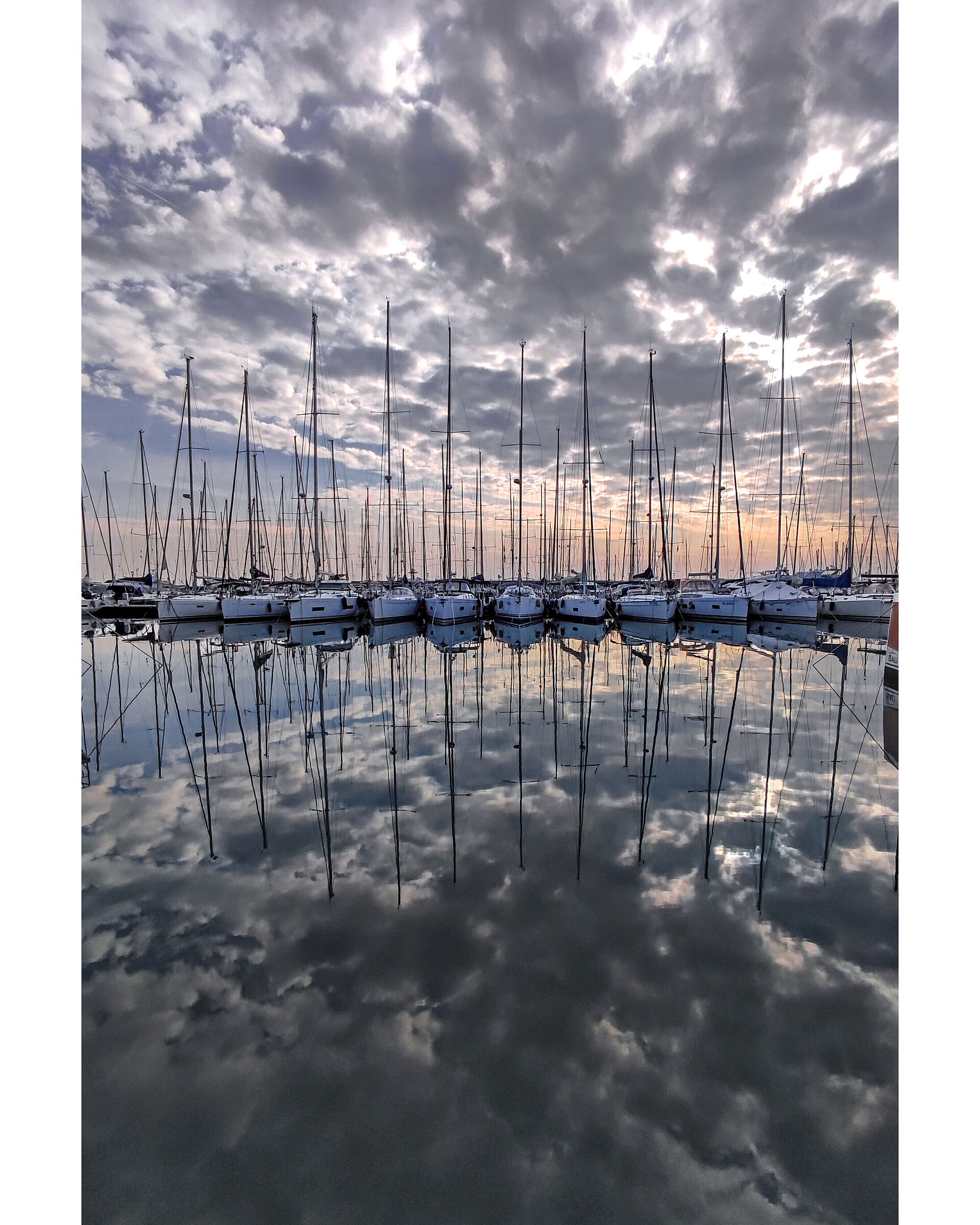 Simmetrie tra luci ed ombre
