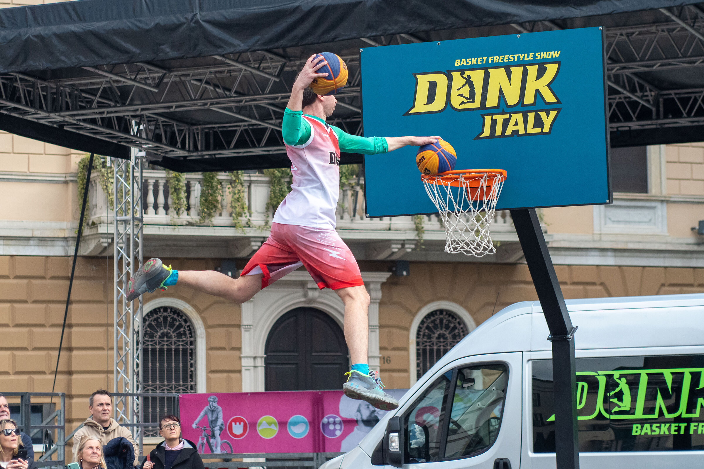 Basket Acrobatico Freestyle ( Dunk Italy )