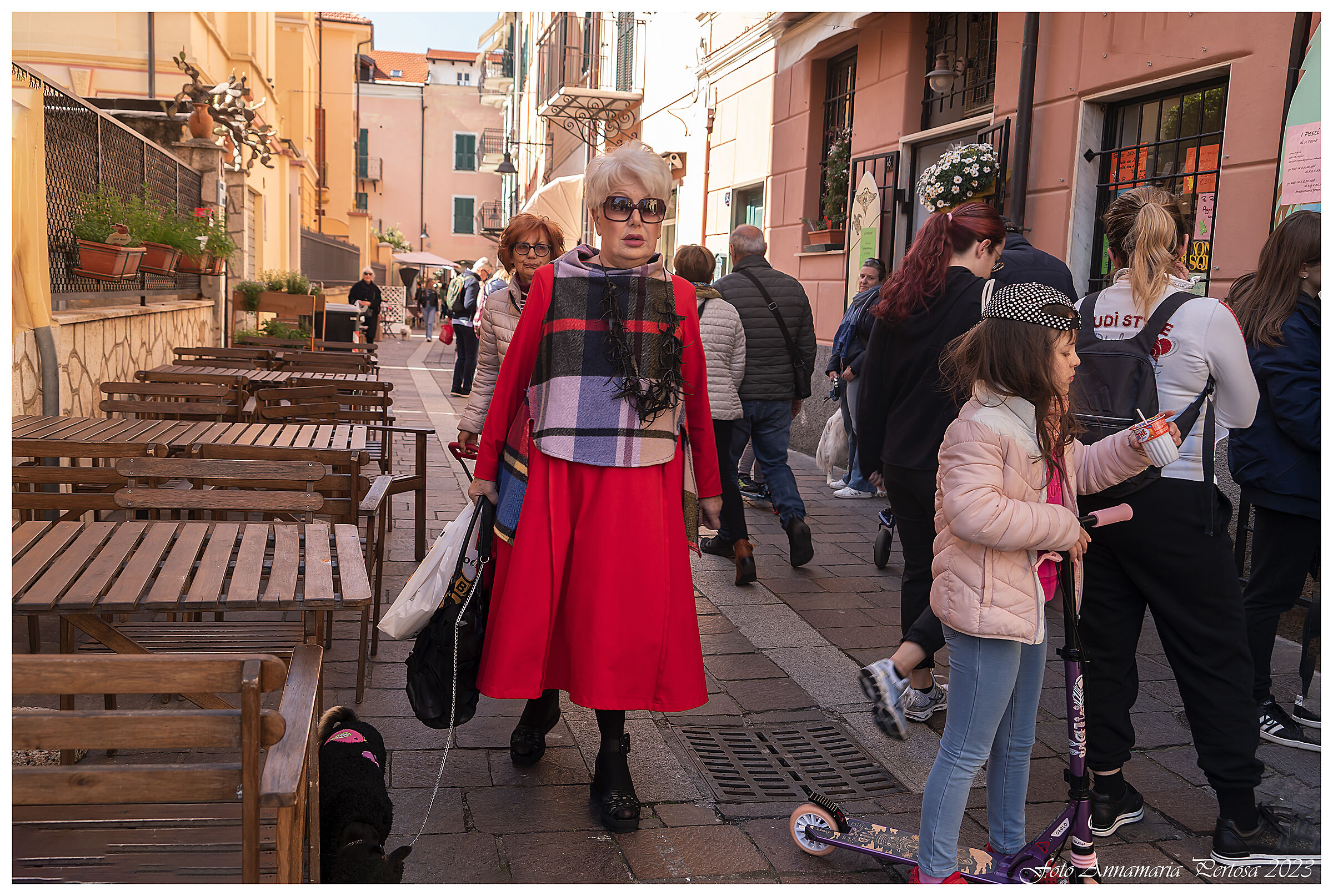La signora in  rosso di Spotorno