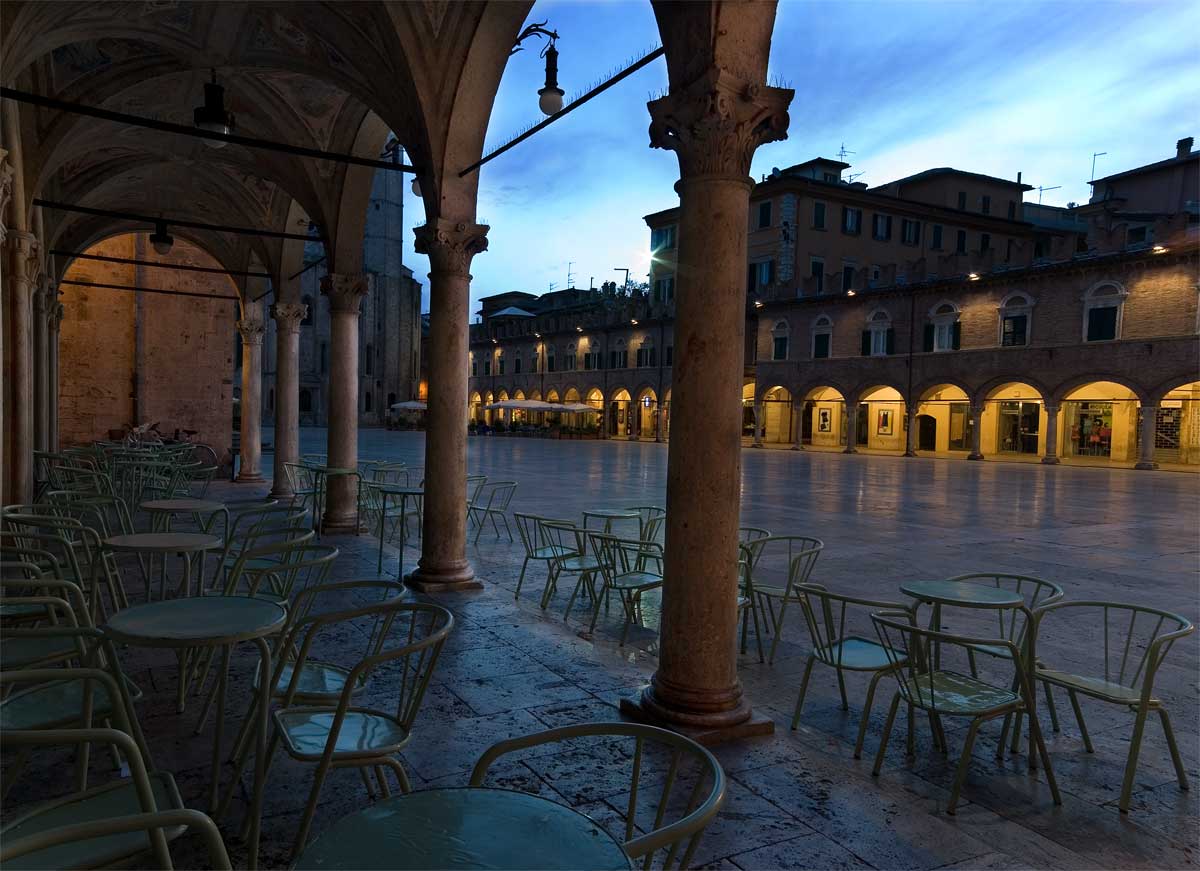 the porch of Meletti