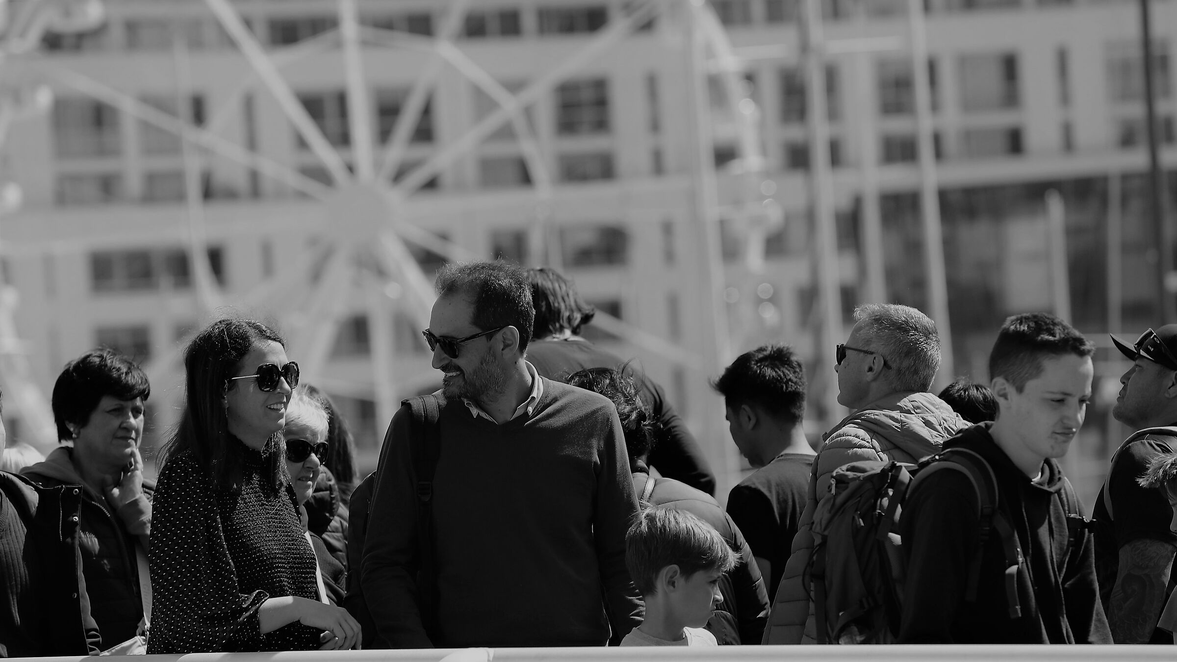 Sorrisi tra la gente