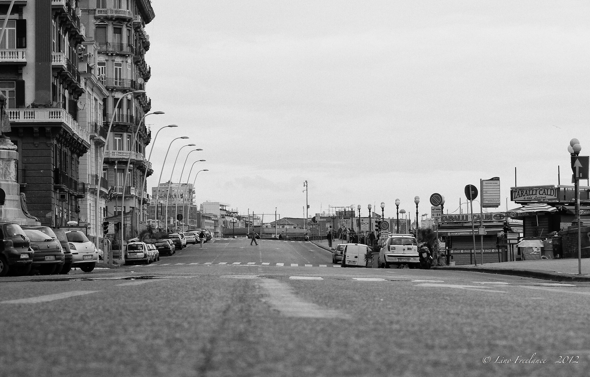 L'asfalto di Via Partenope - Napoli -