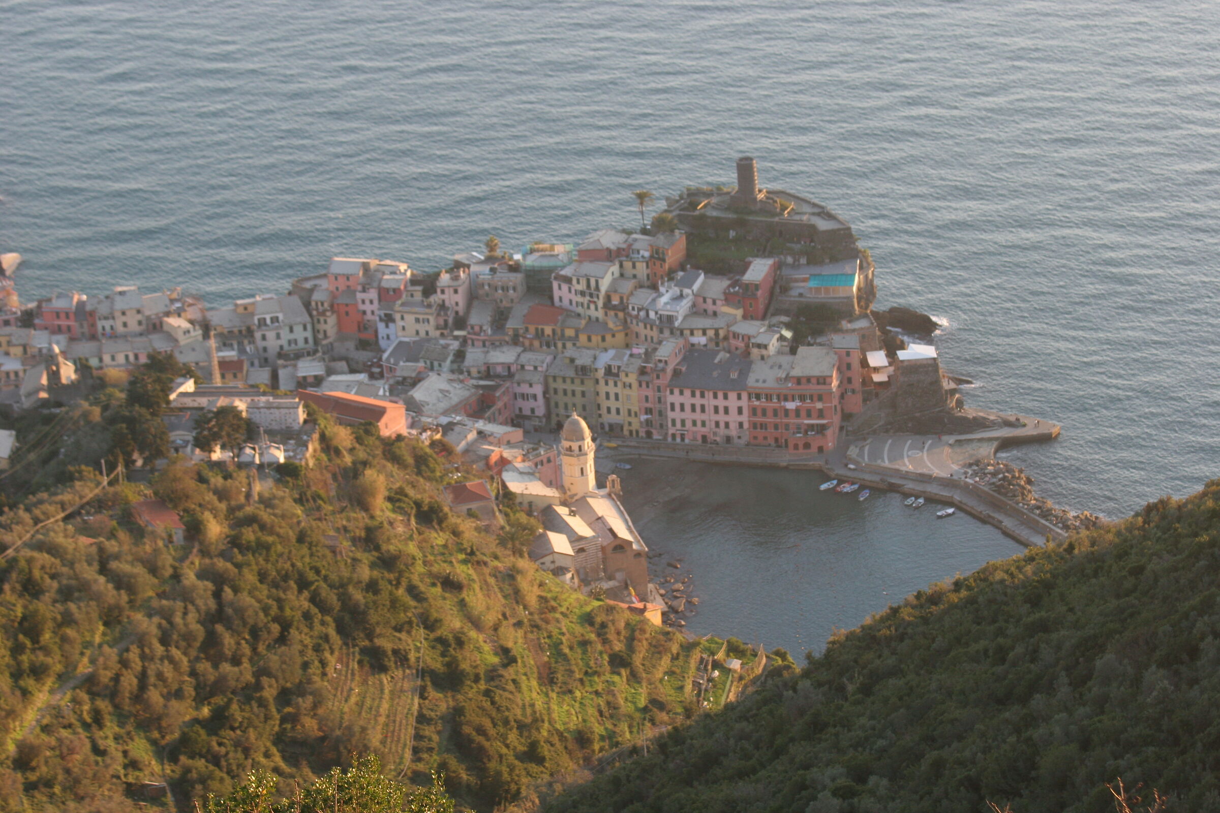 Panoramica Vernazza dal sentiero