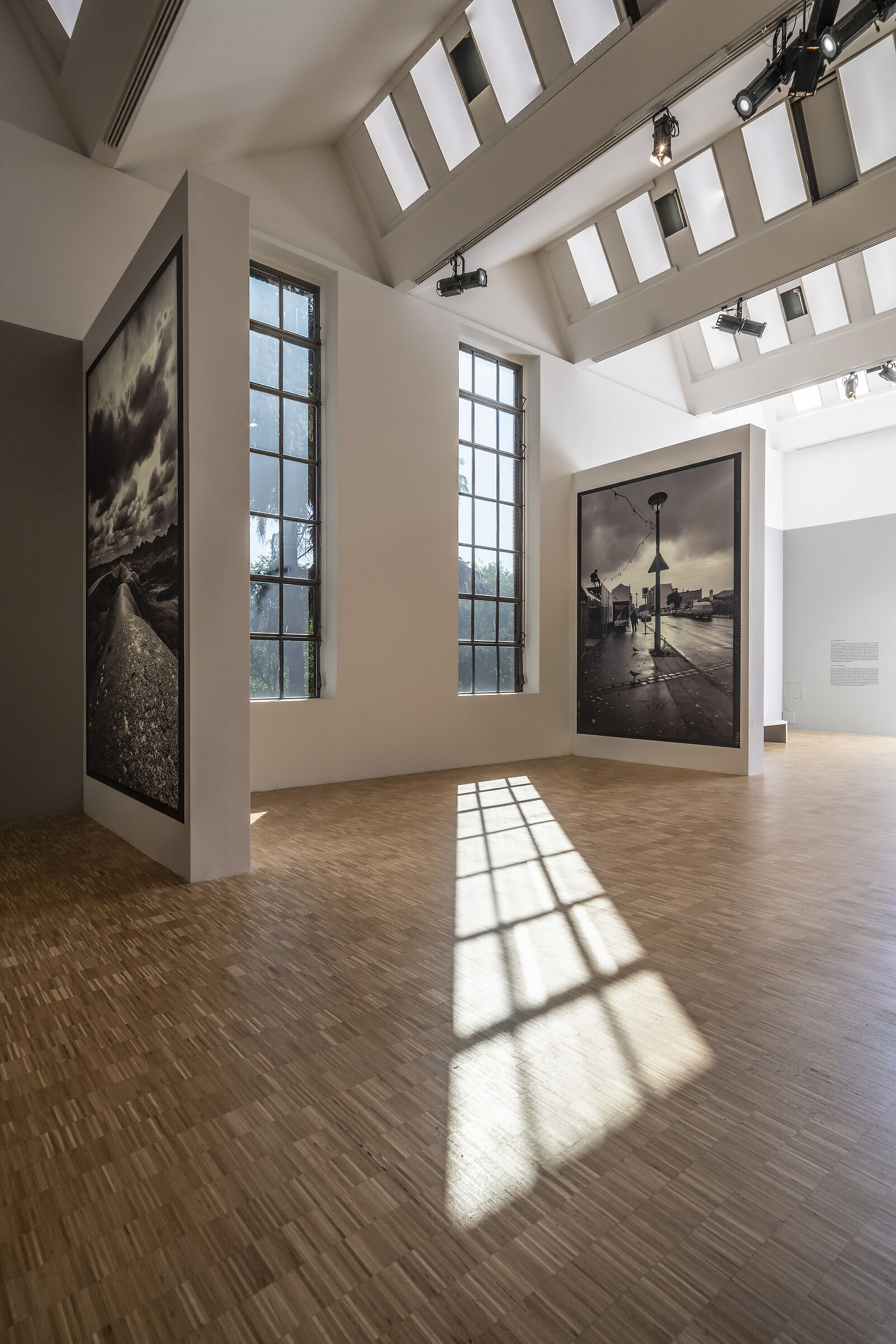 Triennial - Exhibition: Raymond Depardon. Modern Life