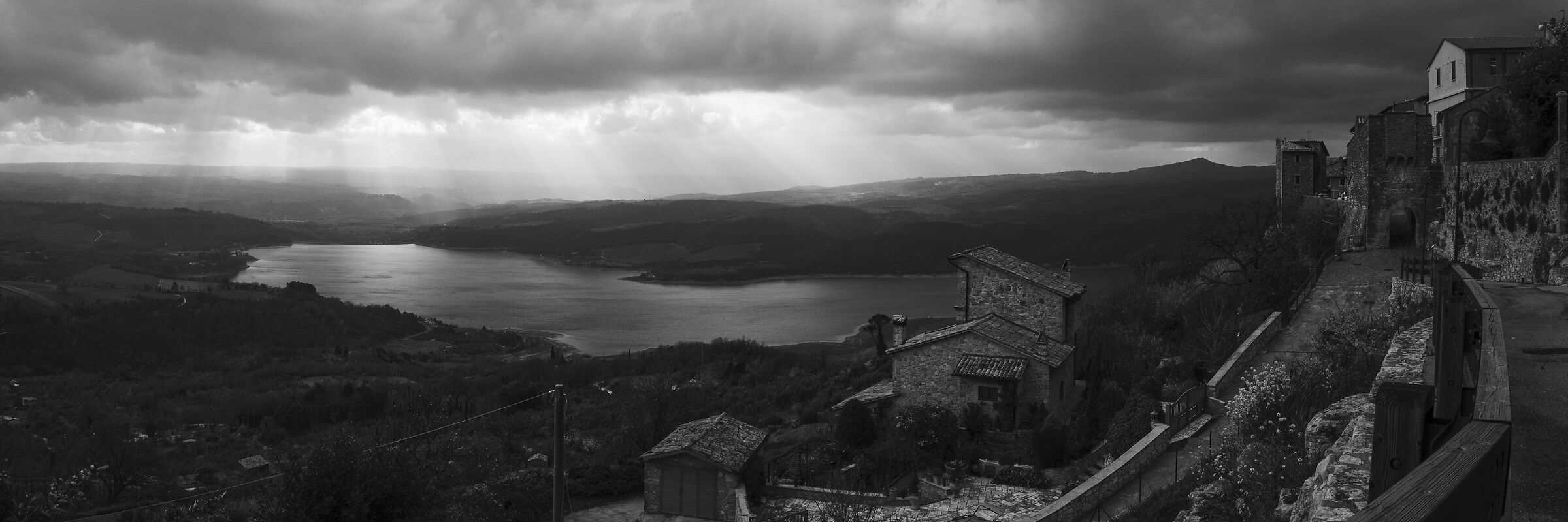 Civitella del Lago panoramica