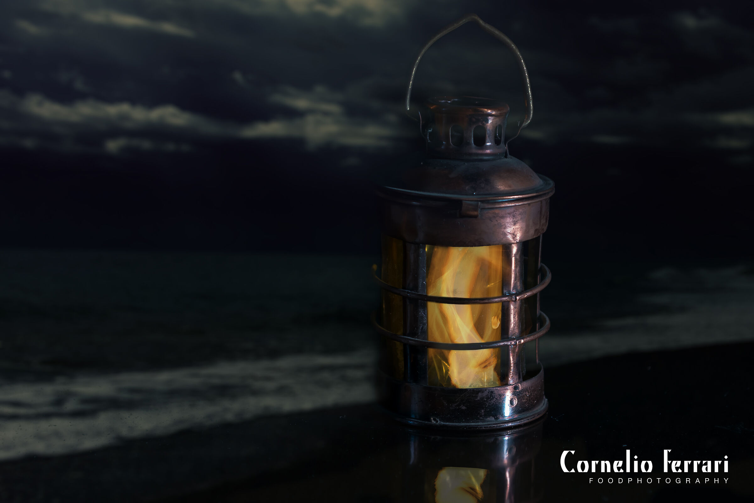 miniatura lanterna cilindrica montaggio mare notturno s