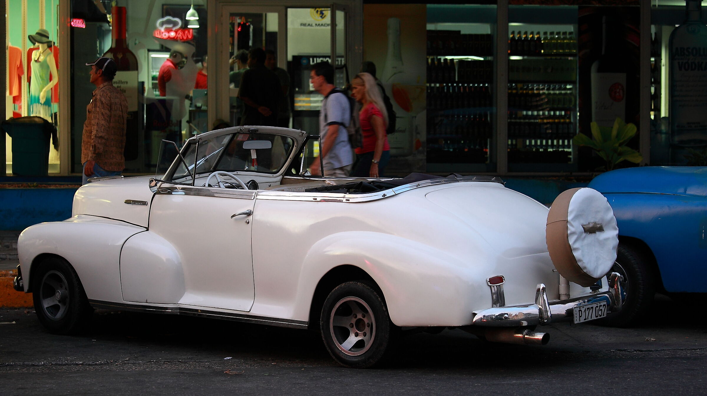 "White Chevy" Chevrolet Fleetmaster Convertible 19...