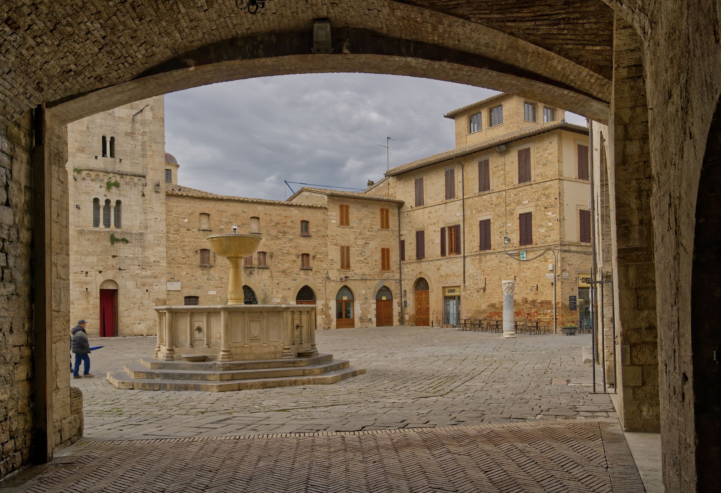 Bevagna piazza Silvestri