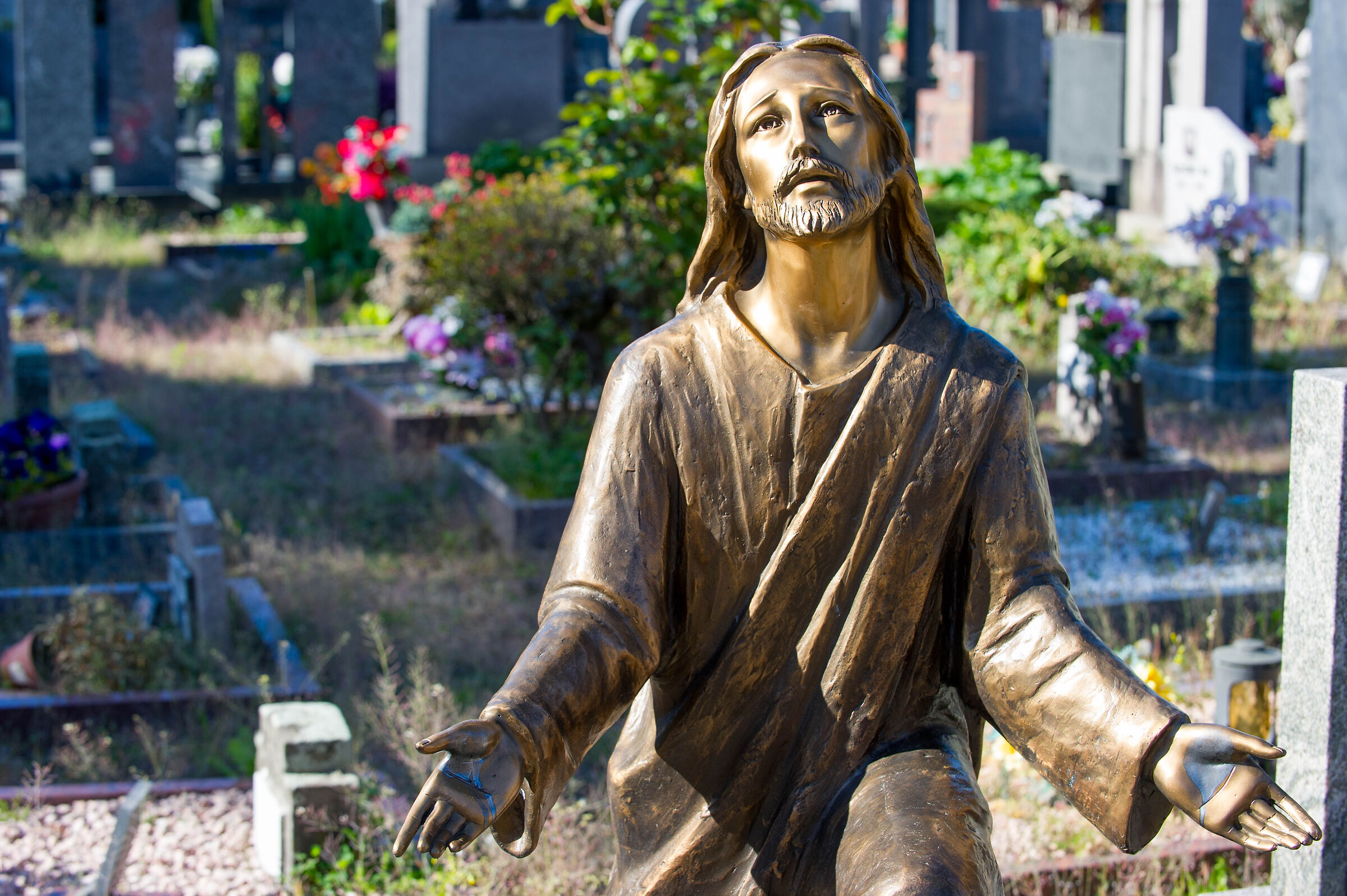 Jesus at the Bizzozero Cemetery