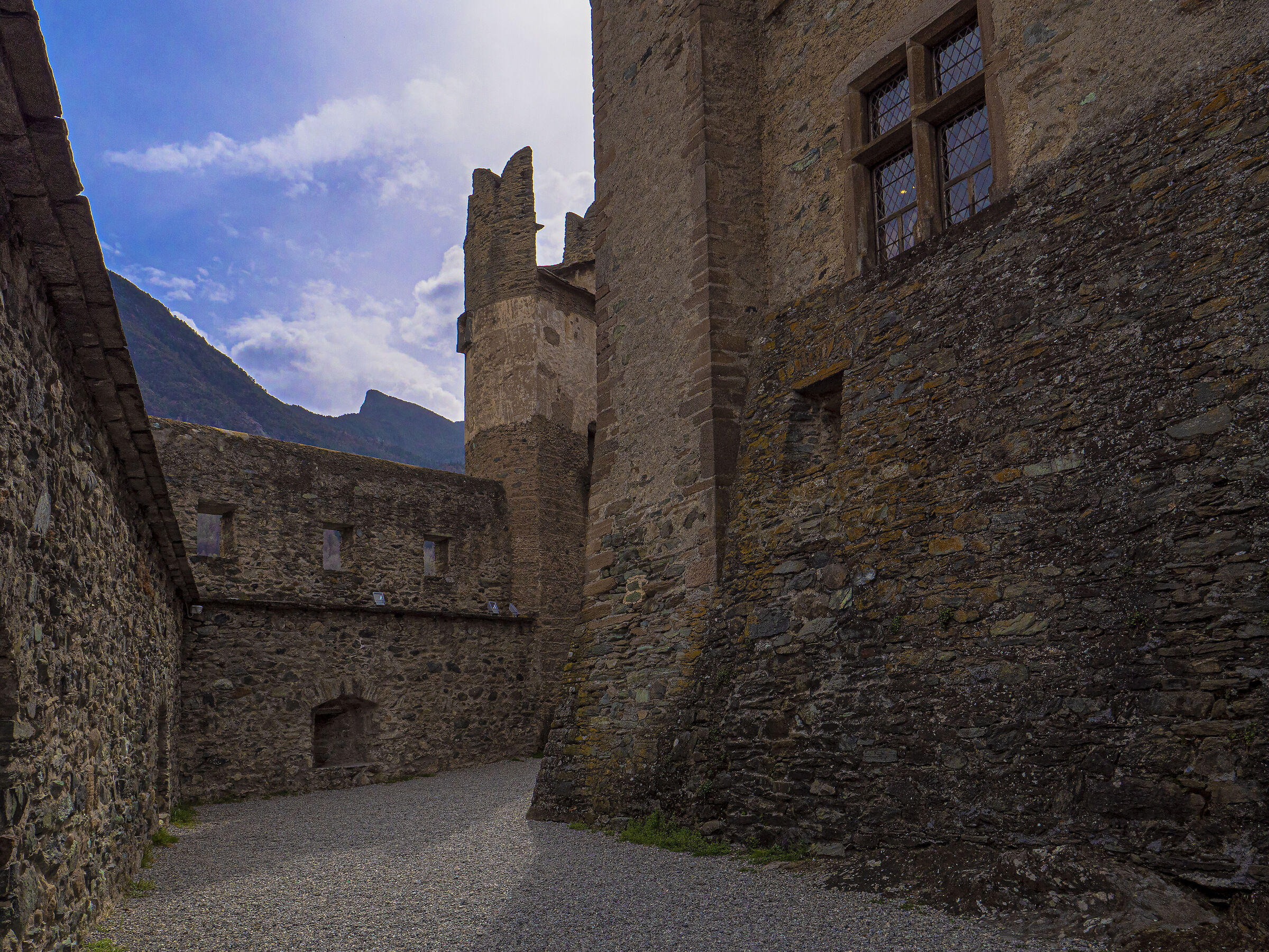 Interno Castello di Fenis