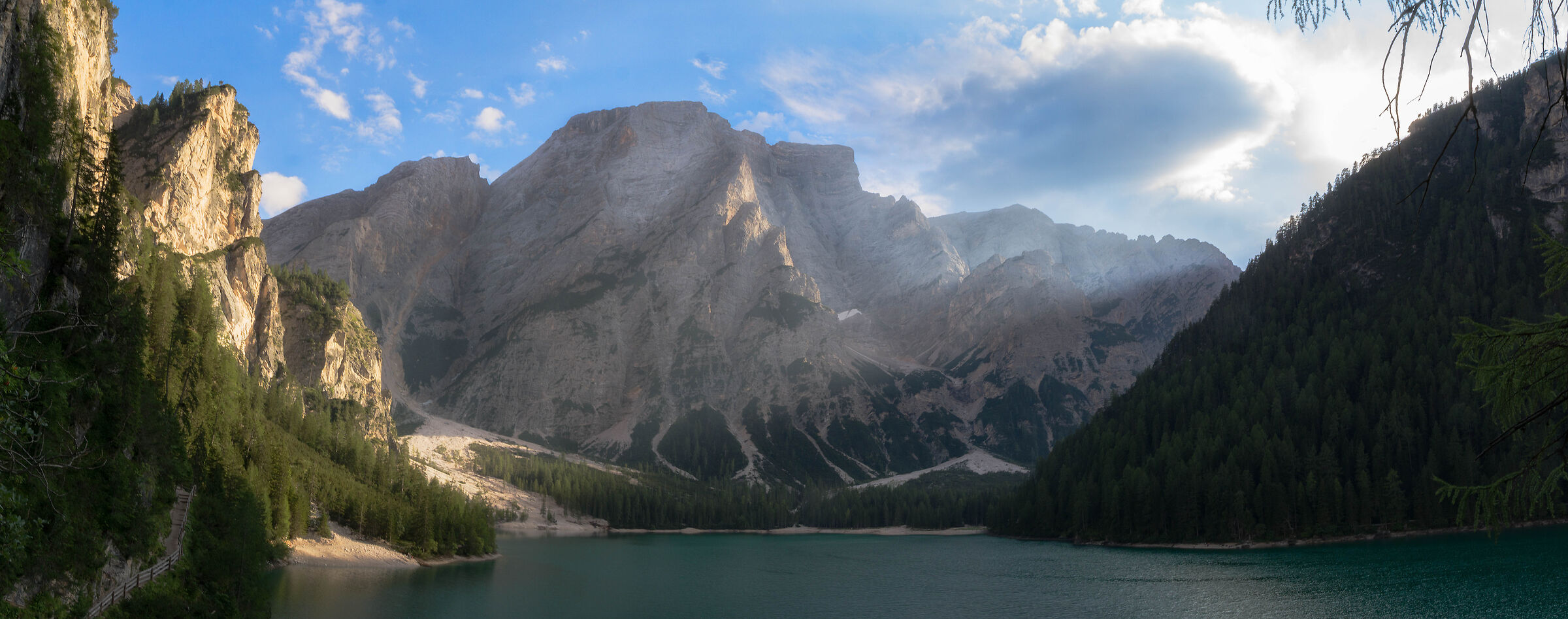 2018, Italia, Lago di Braies (panoramica)
