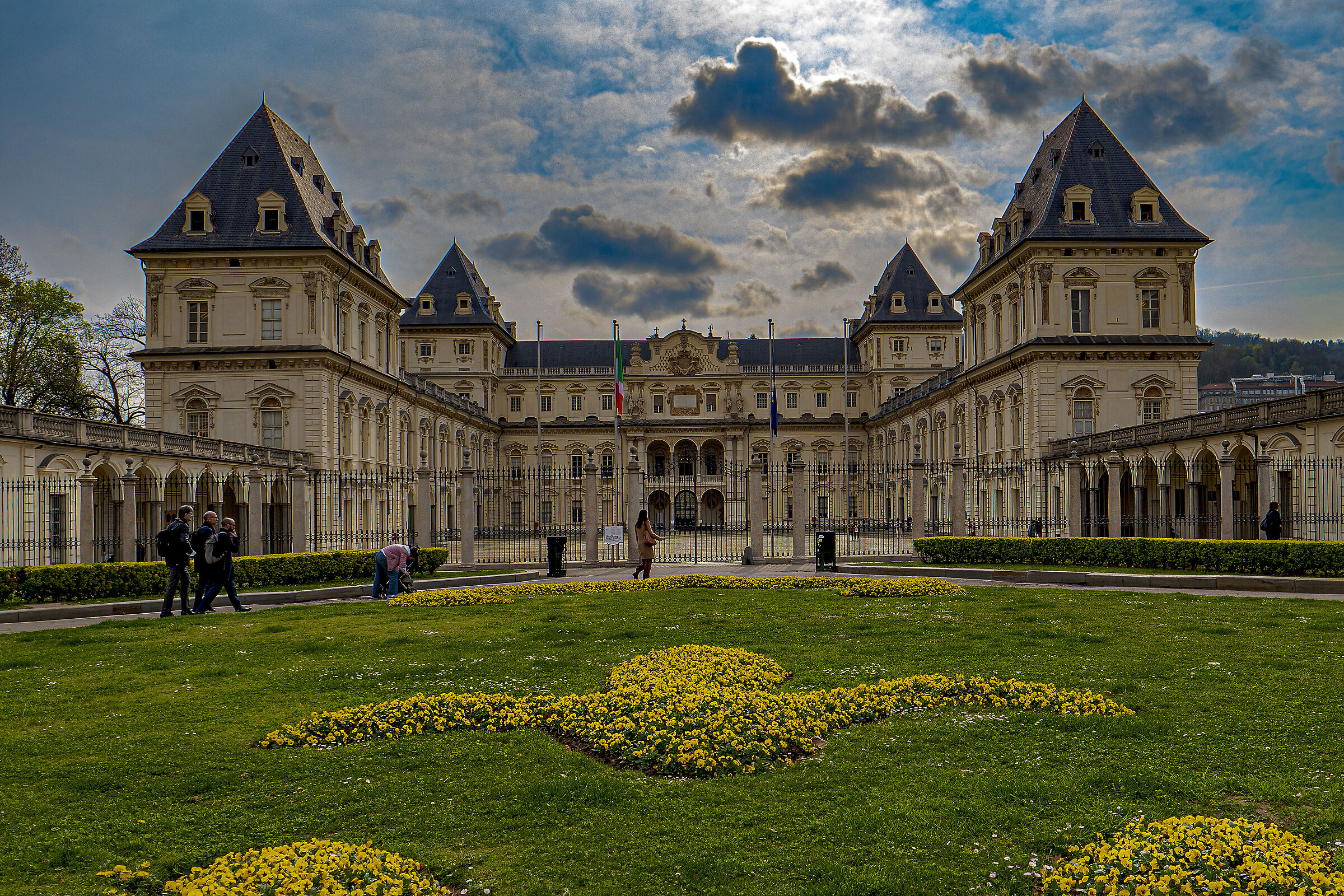 Nuvole sul Castello del Valentino - TO