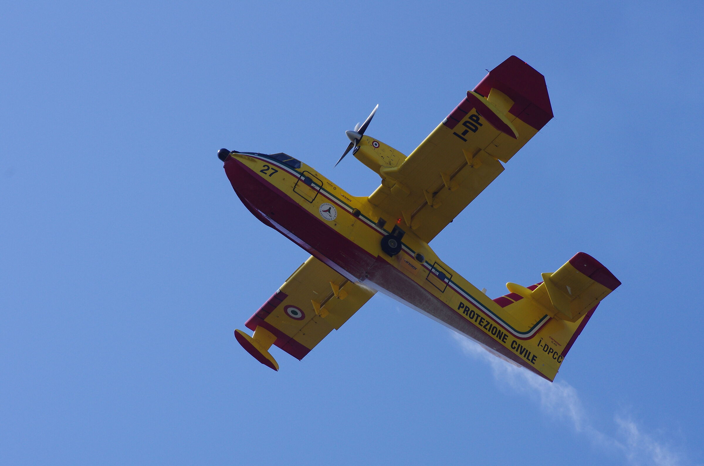 Canadair in action