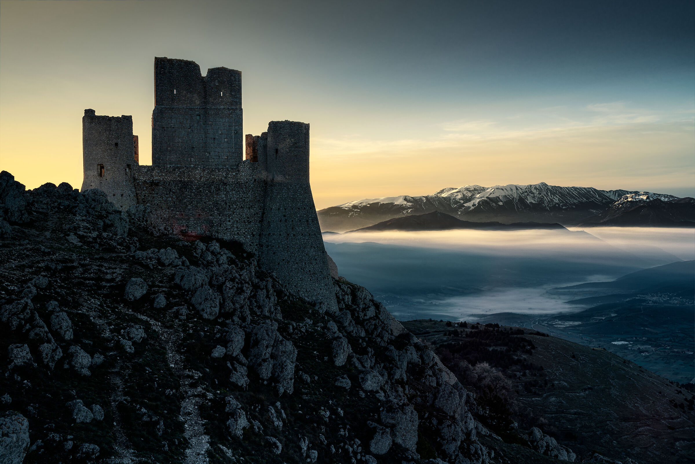 Sunrise from the fortress towards the Majella