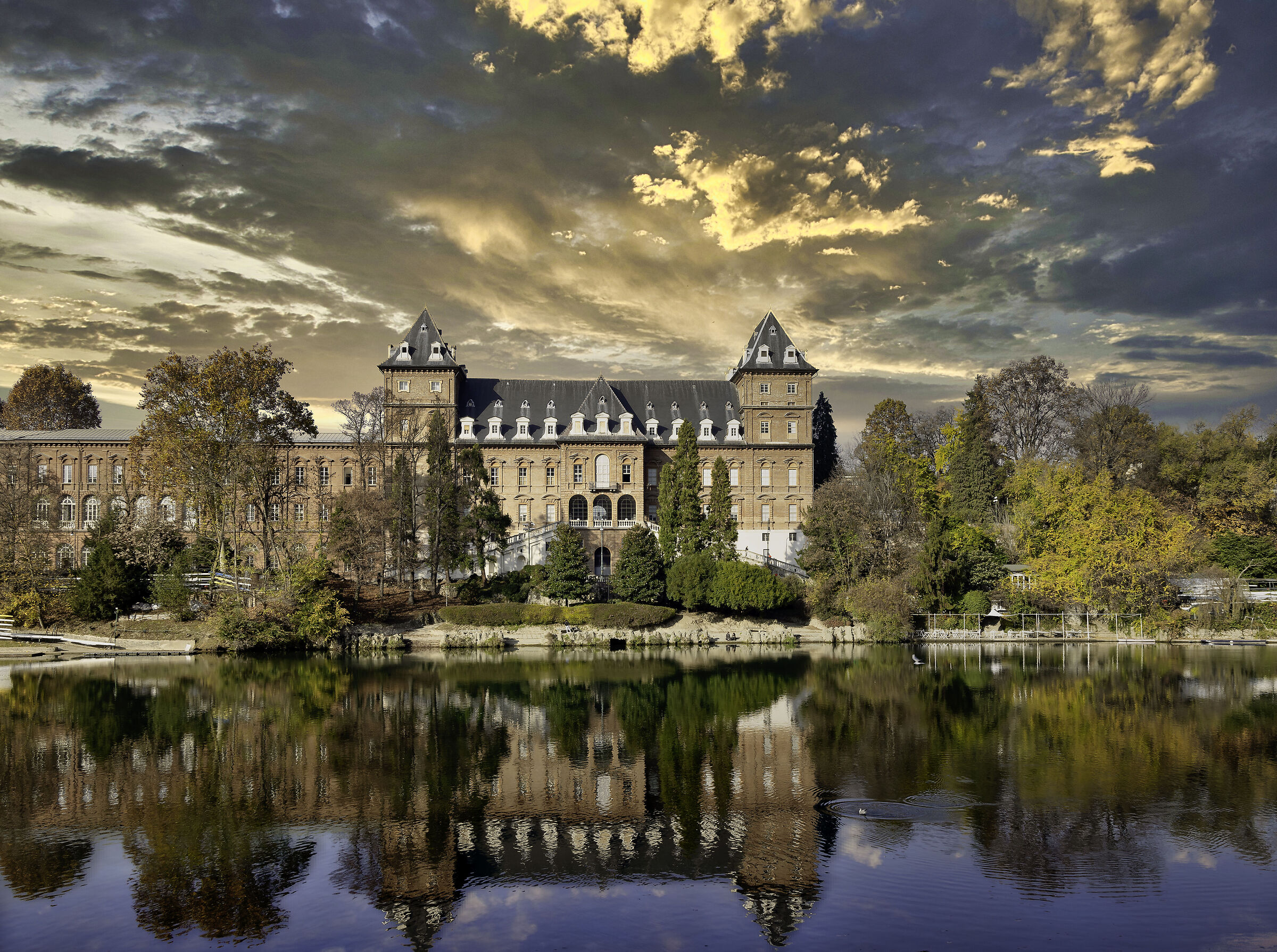Castle on the Po
