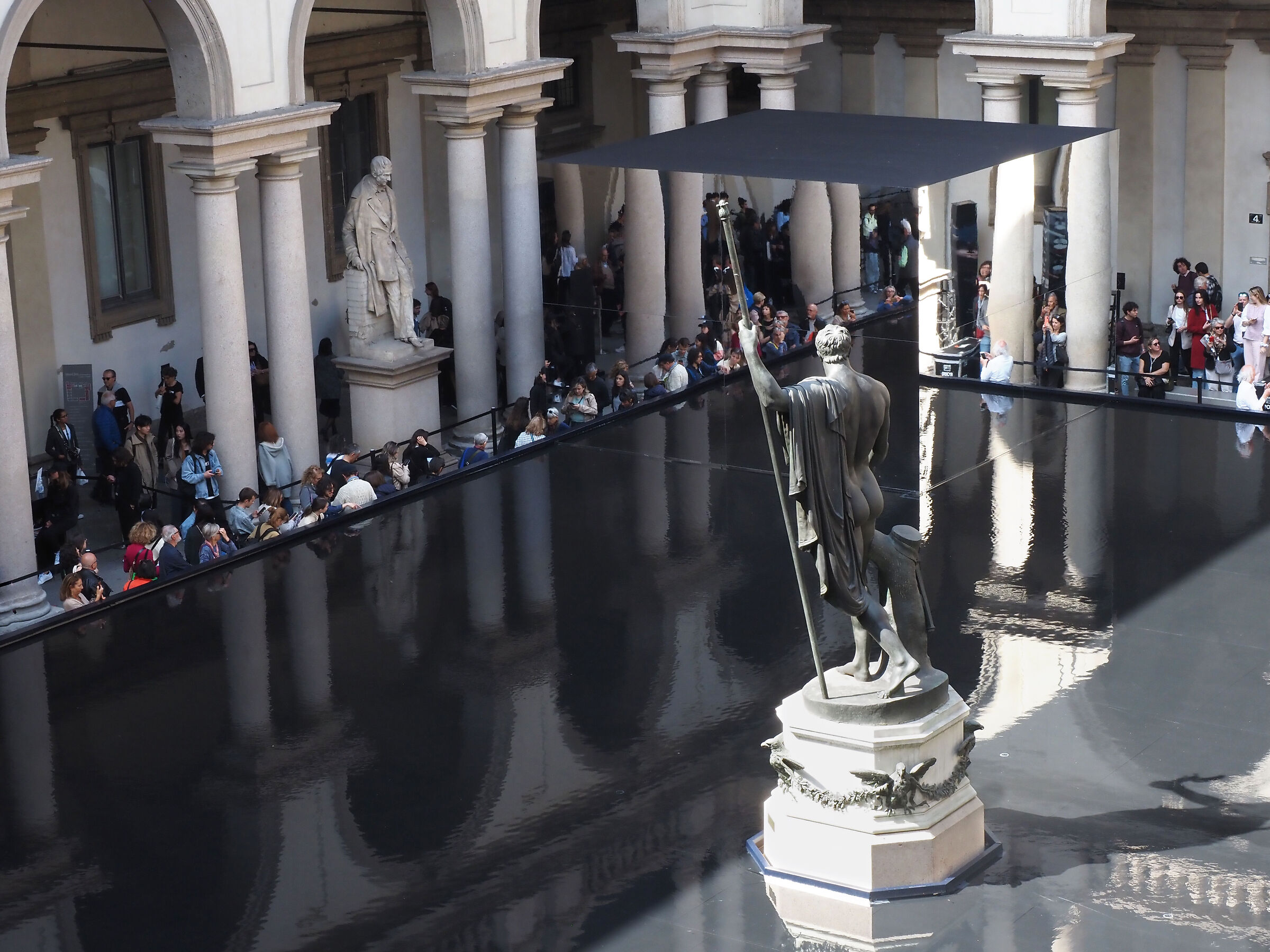 chi  mi guarde le c....pe