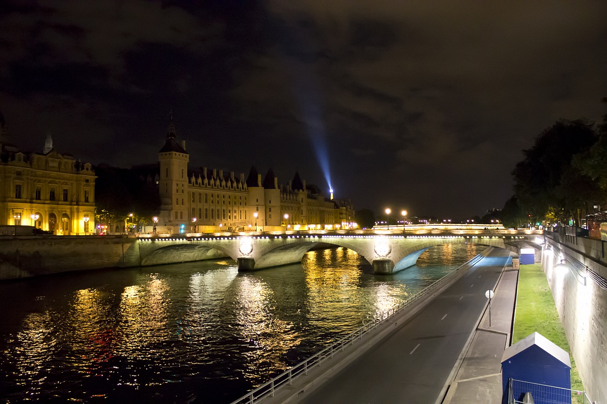 Sur le Pont Notre Dame