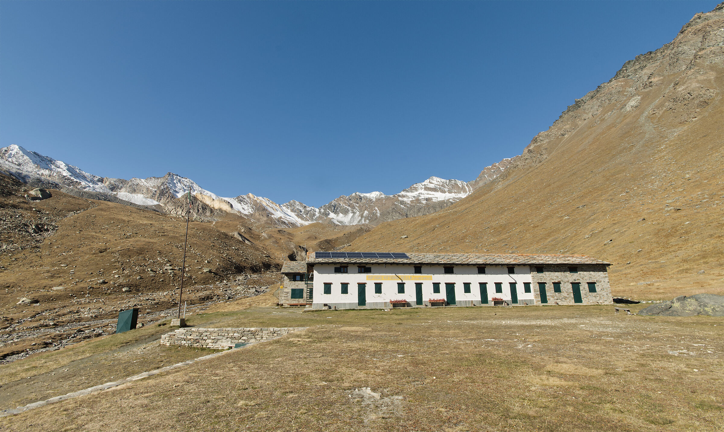 Ref. Vittorio Sella 2584m