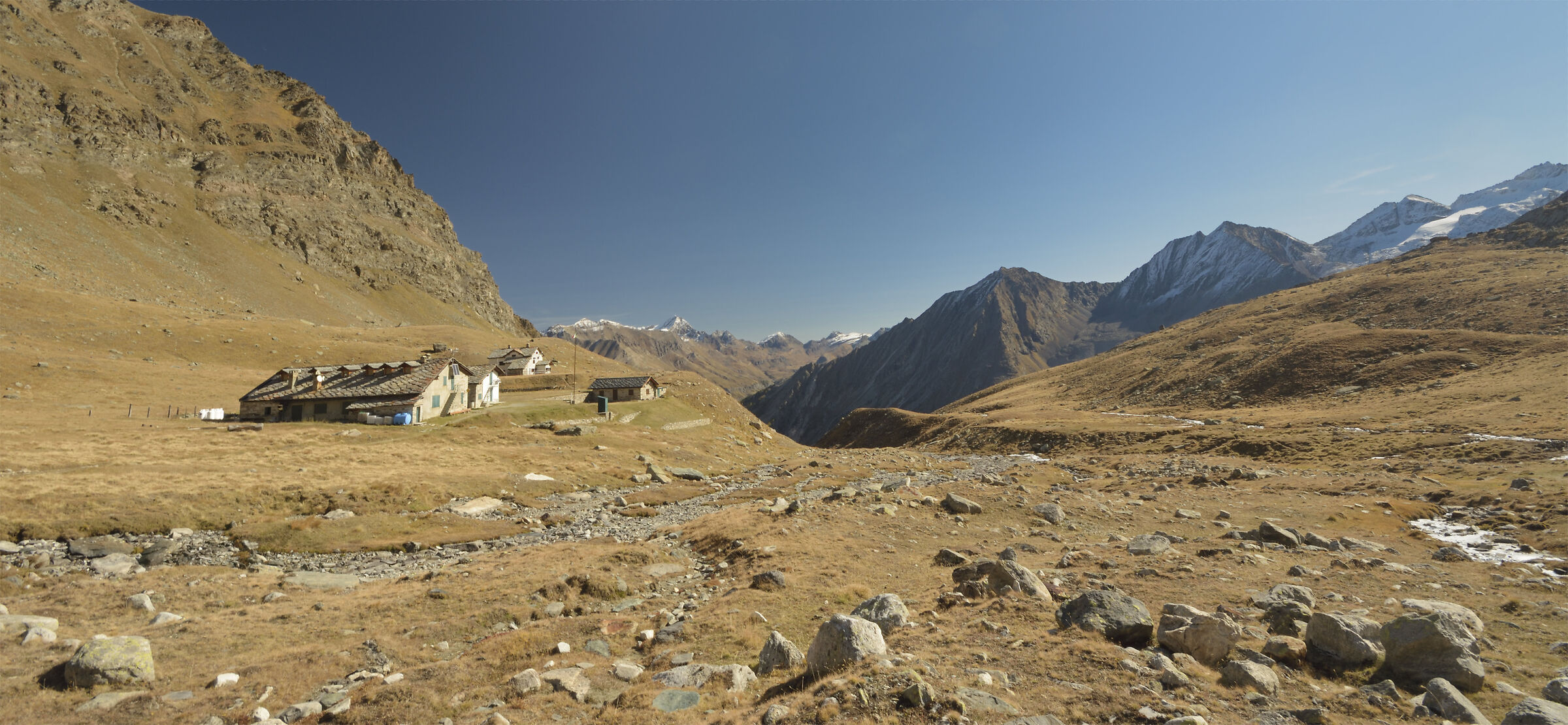 Ref. Vittorio Sella 2584m
