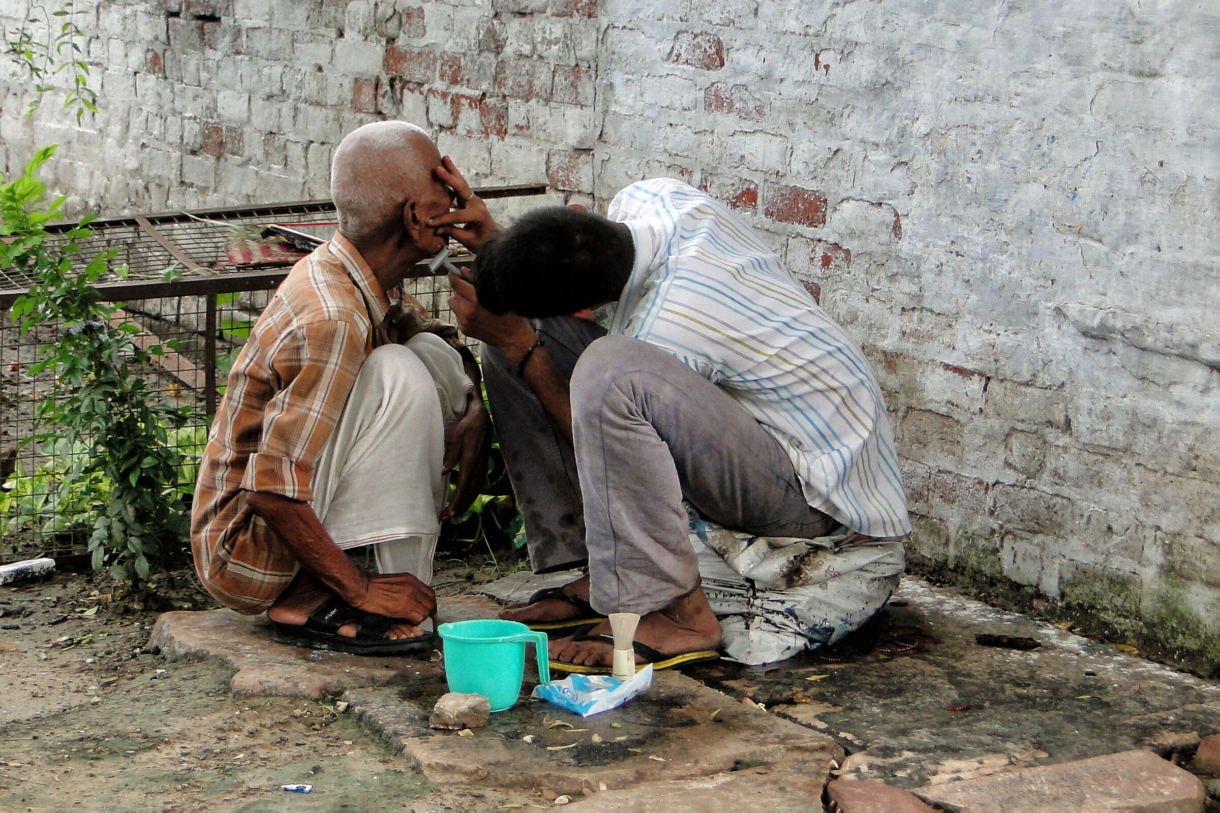 Varanasi, the barber shop