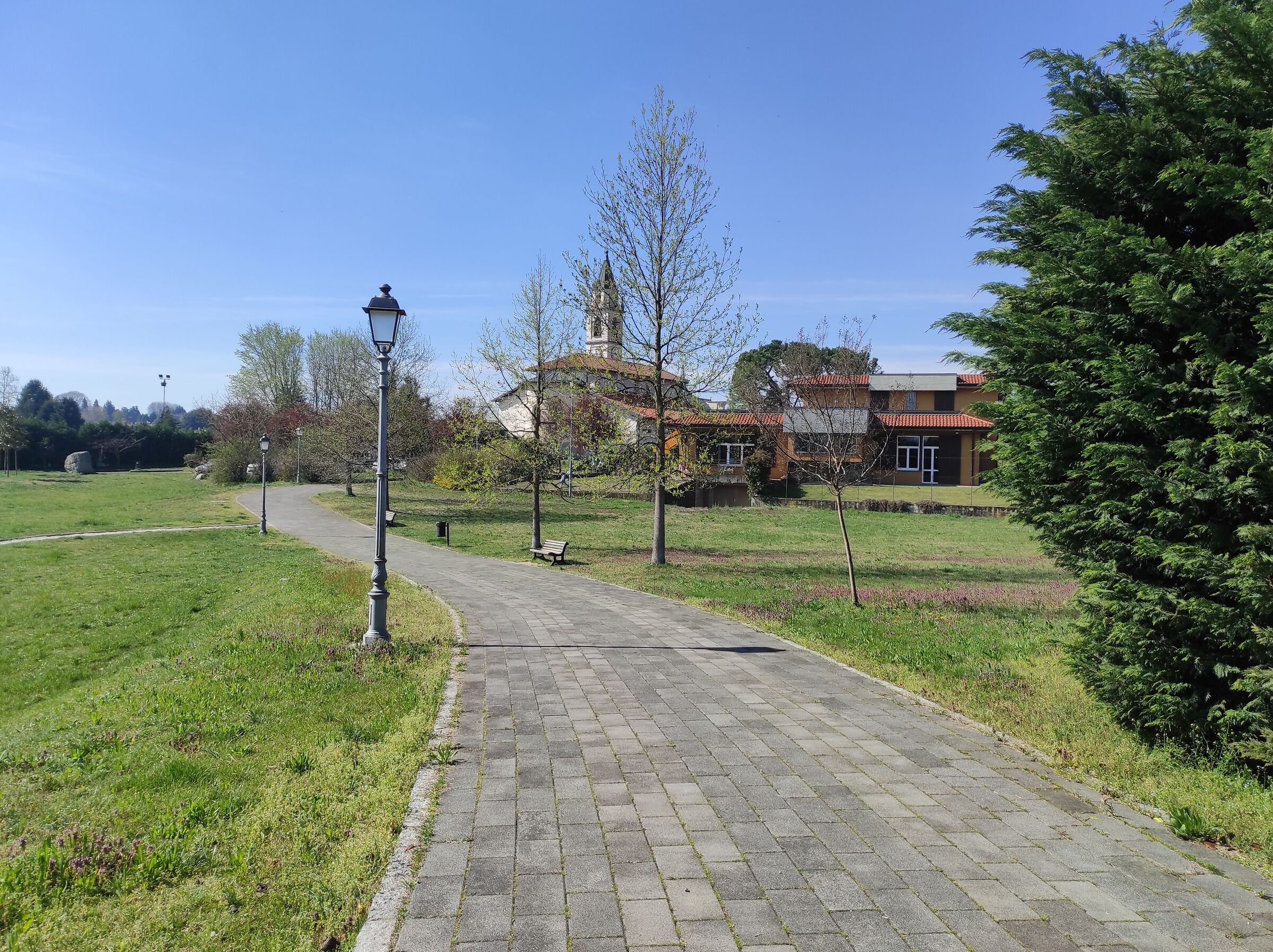 Le chiese sempre più vuote