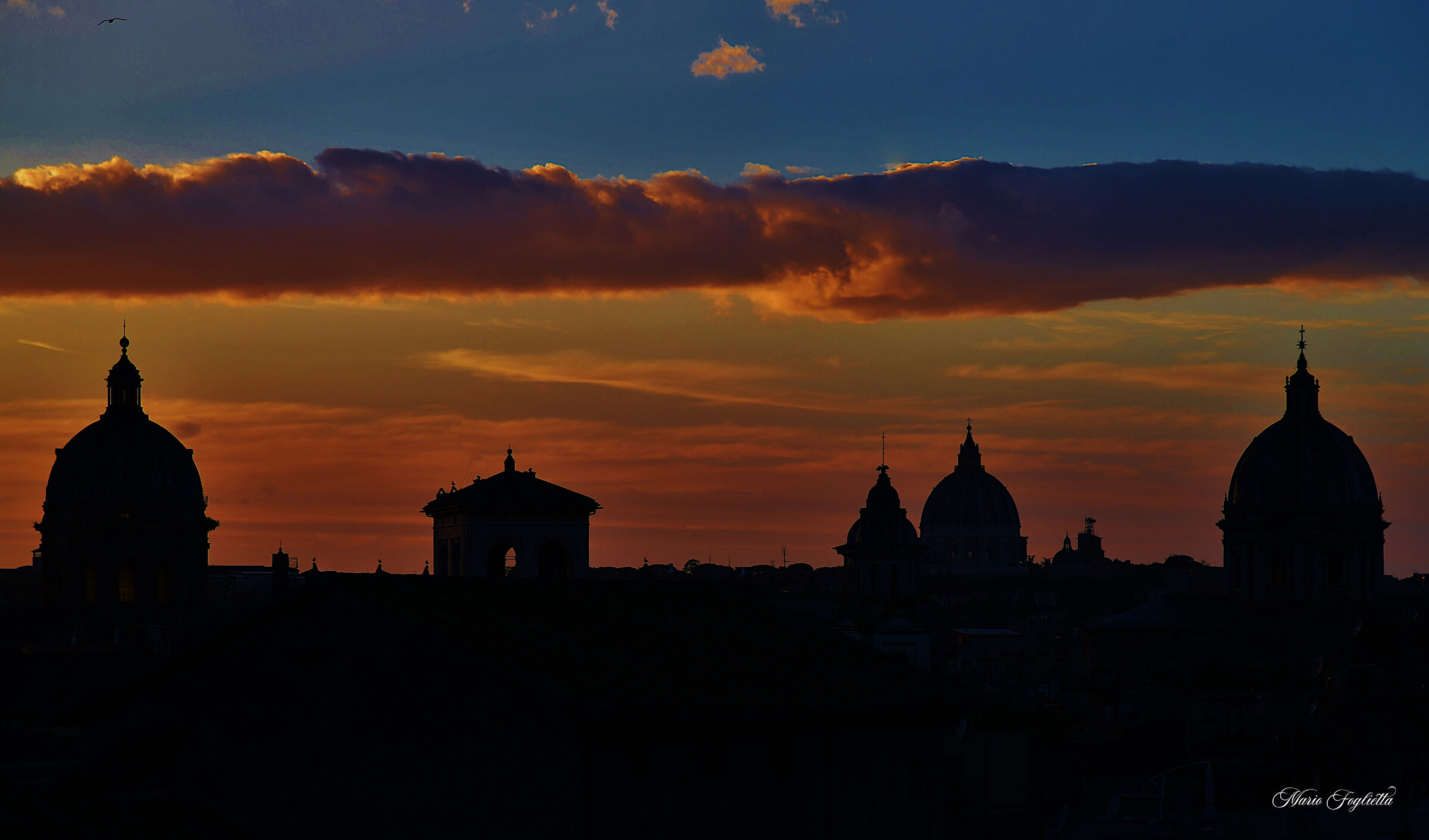 Above the rooftops of Rome
