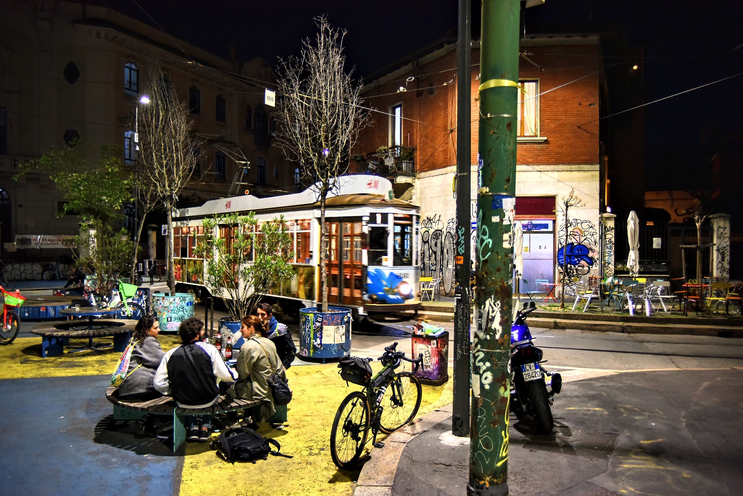 Piazza Morbegno, Milano
