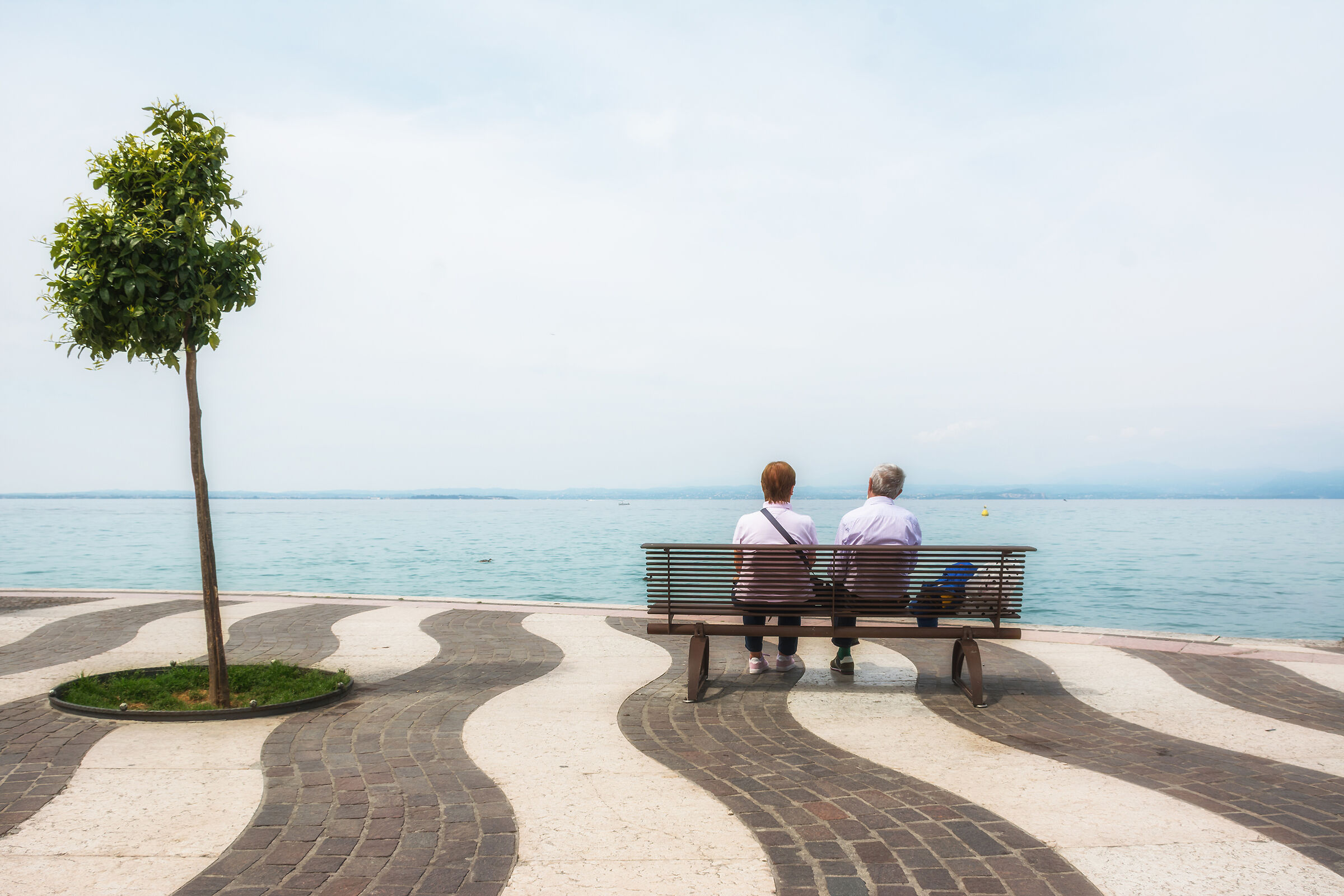 Una panchina per due